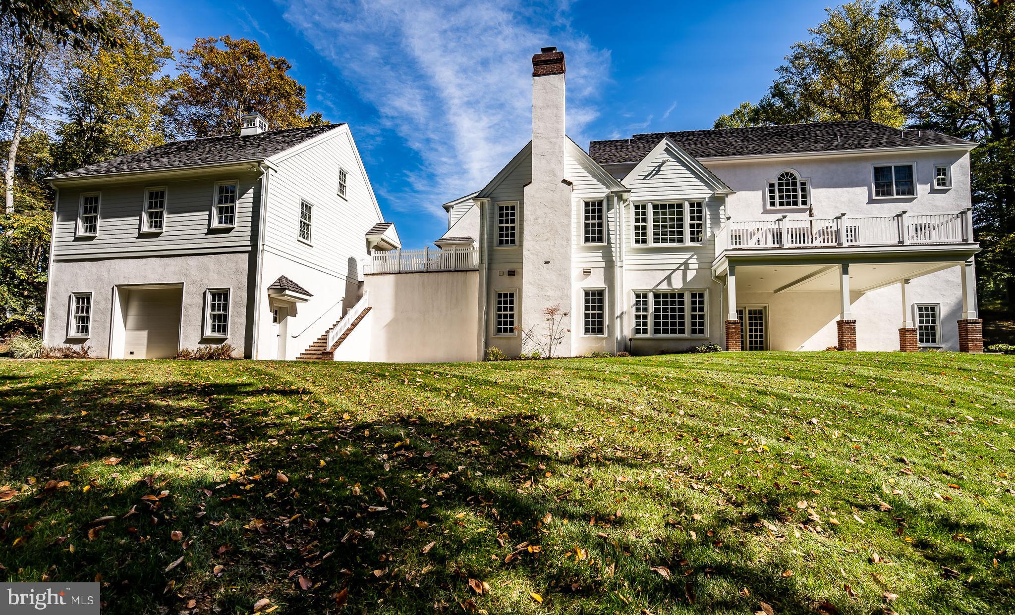 DEER POINTE - Residential