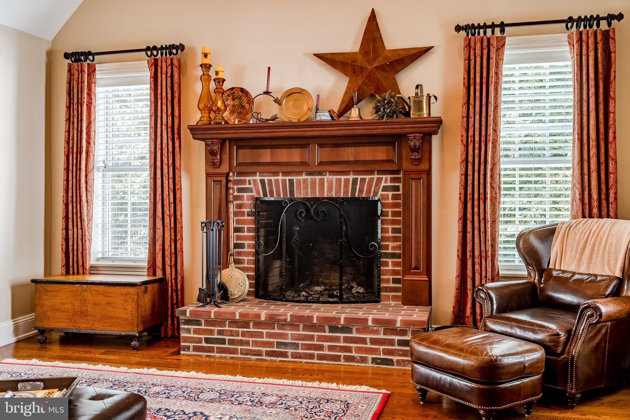 DEER POINTE - Residential