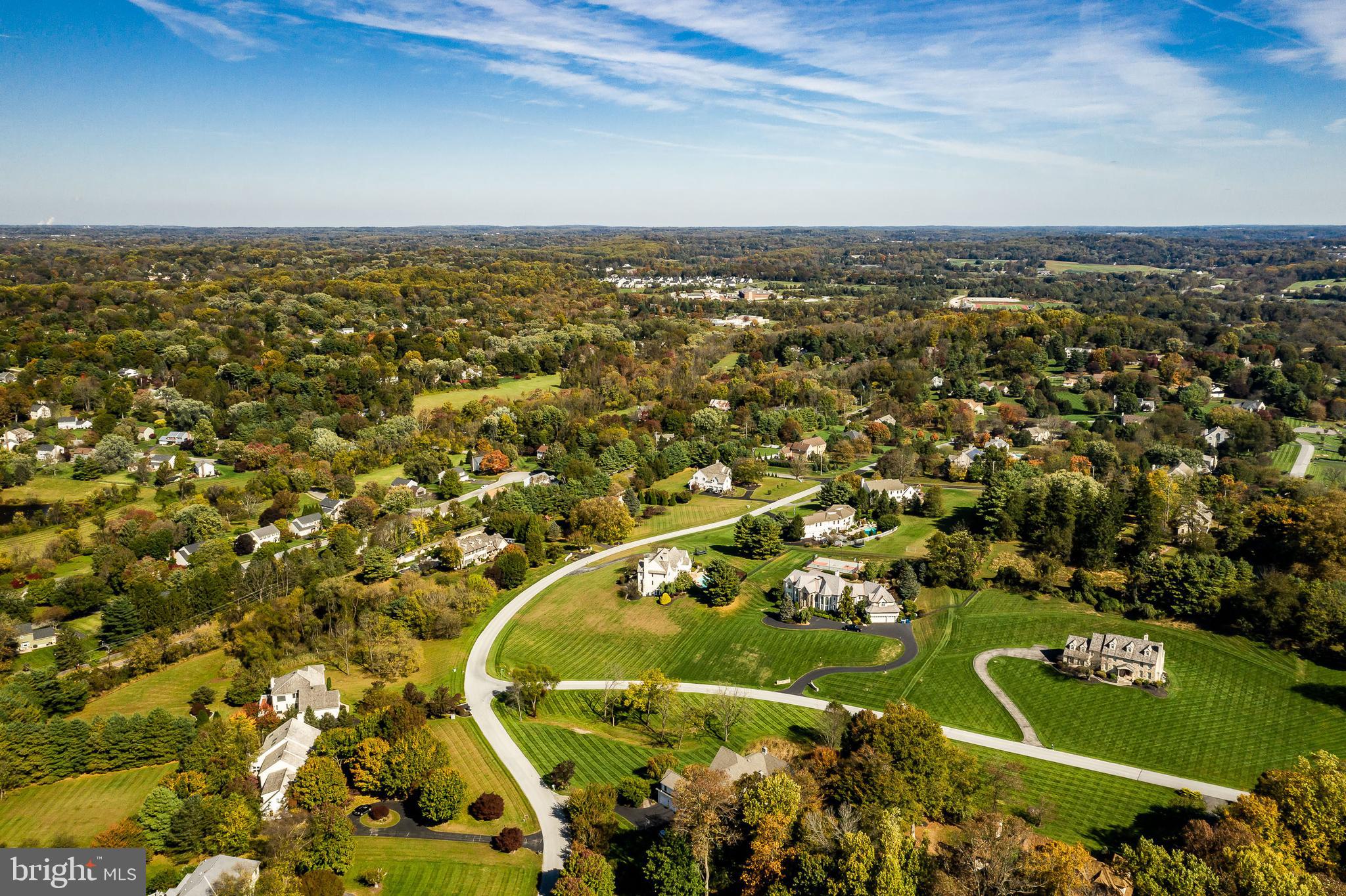DEER POINTE - Residential