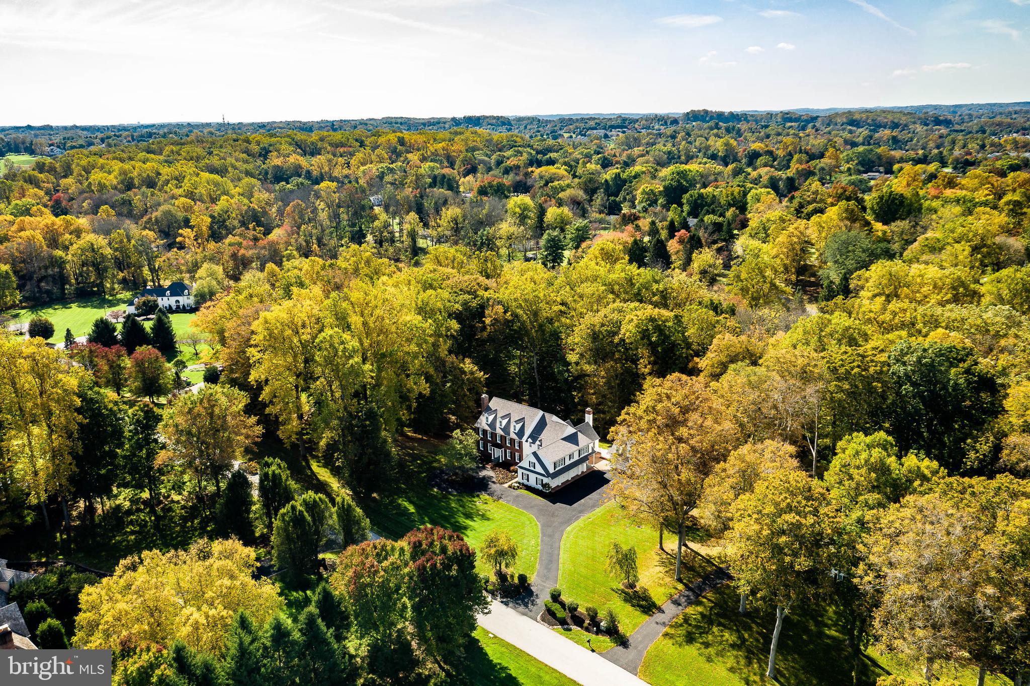 DEER POINTE - Residential