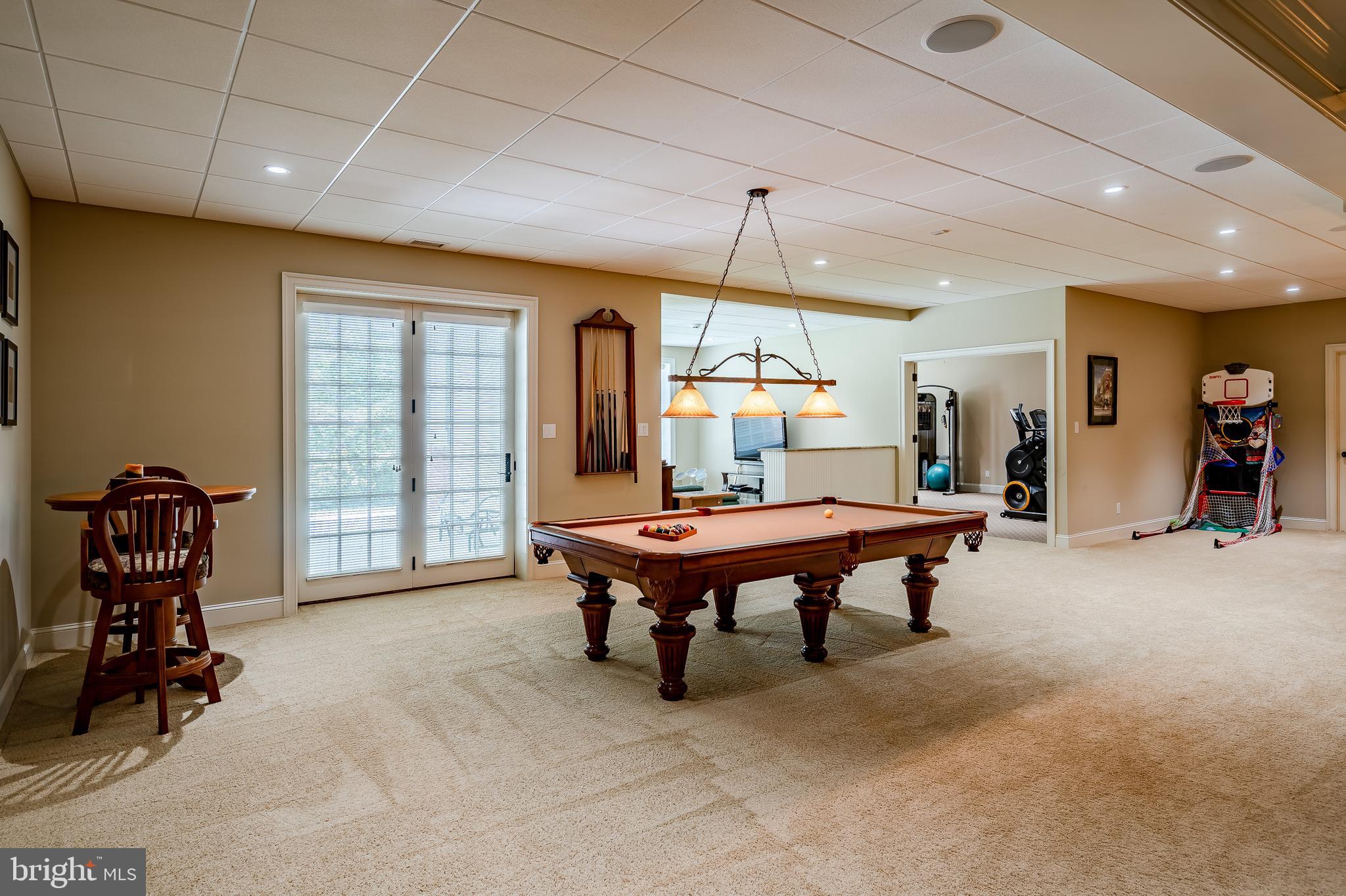 DEER POINTE - Residential