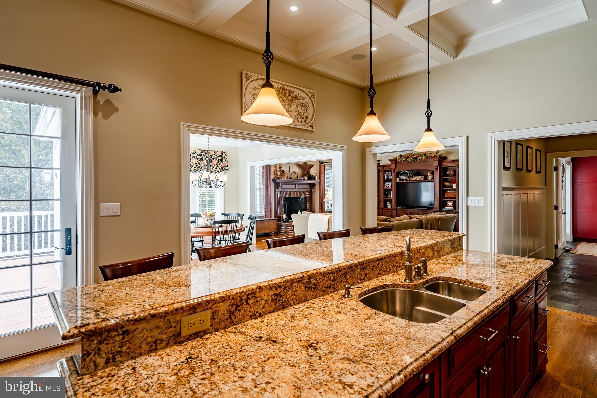 DEER POINTE - Residential