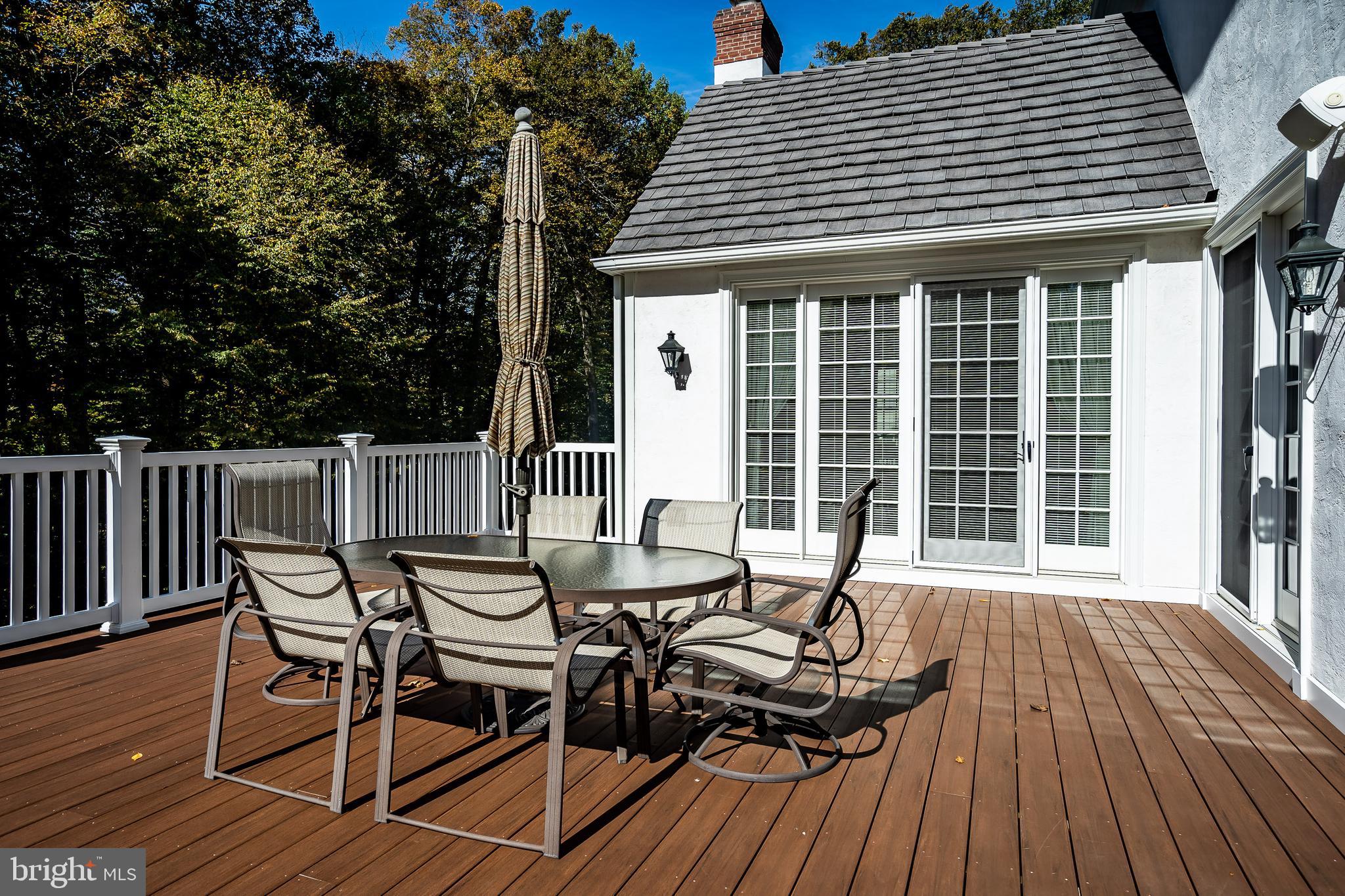 DEER POINTE - Residential