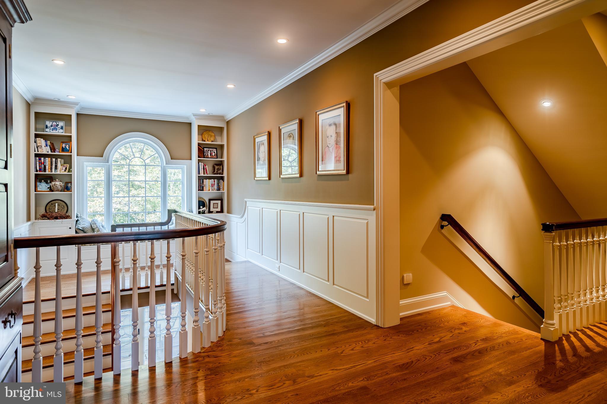 DEER POINTE - Residential