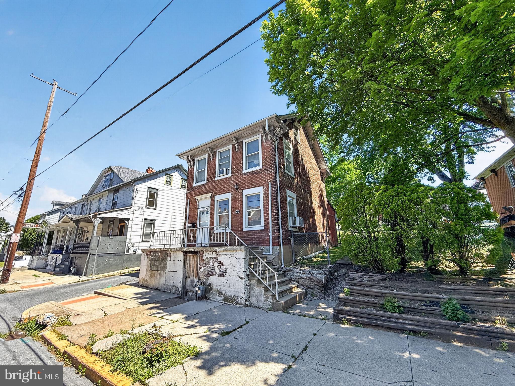 751 FRONT STREET
