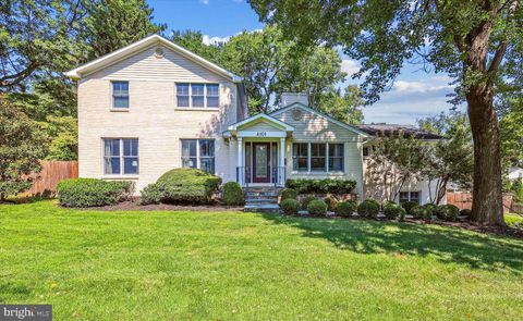 Photo of 4101 Saul Road, Kensington, MD 20895 (MLS # MDMC2146902)