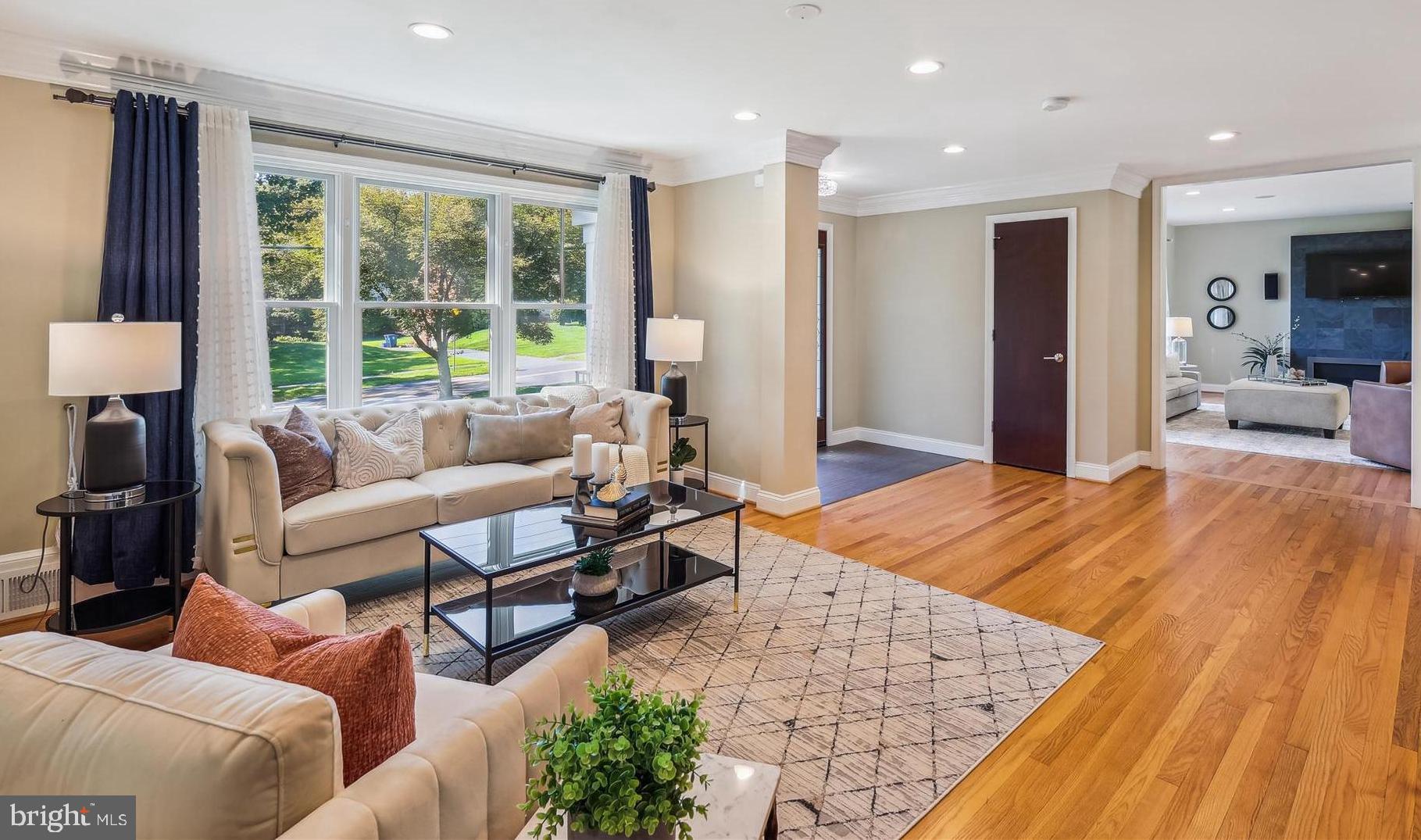 CHEVY CHASE TERRACE - Residential