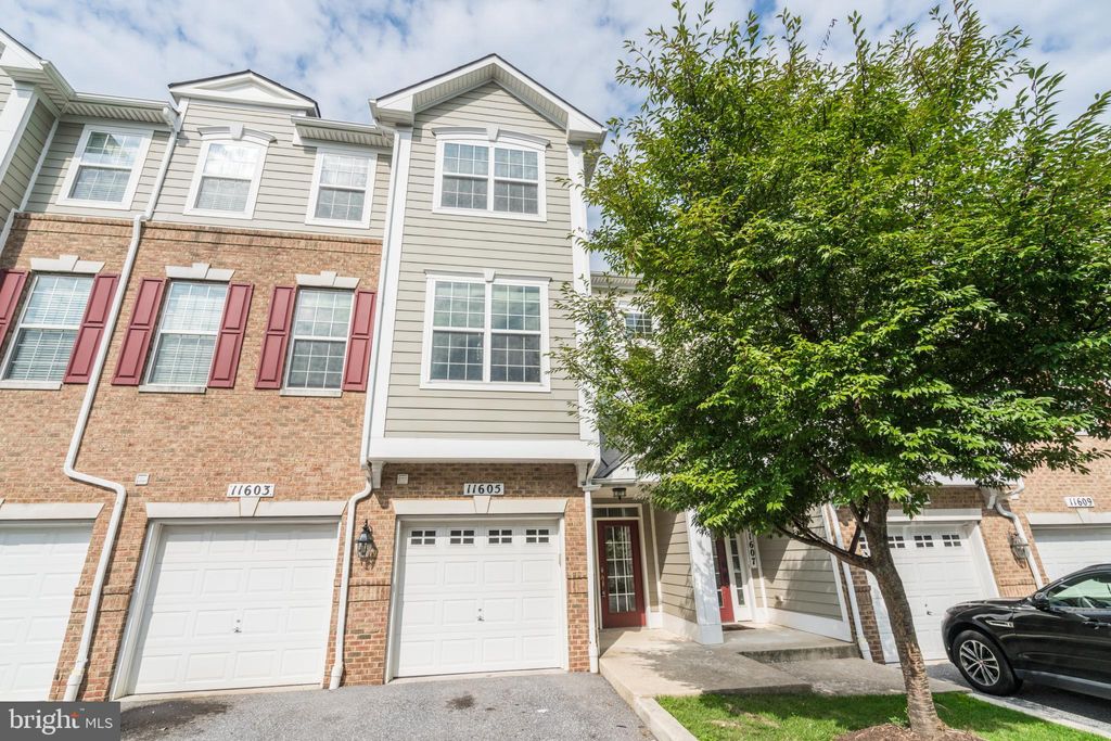 Photo of 11605 Georgia Avenue #11605, SILVER SPRING, MD 20902 (MLS # MDMC2203866)