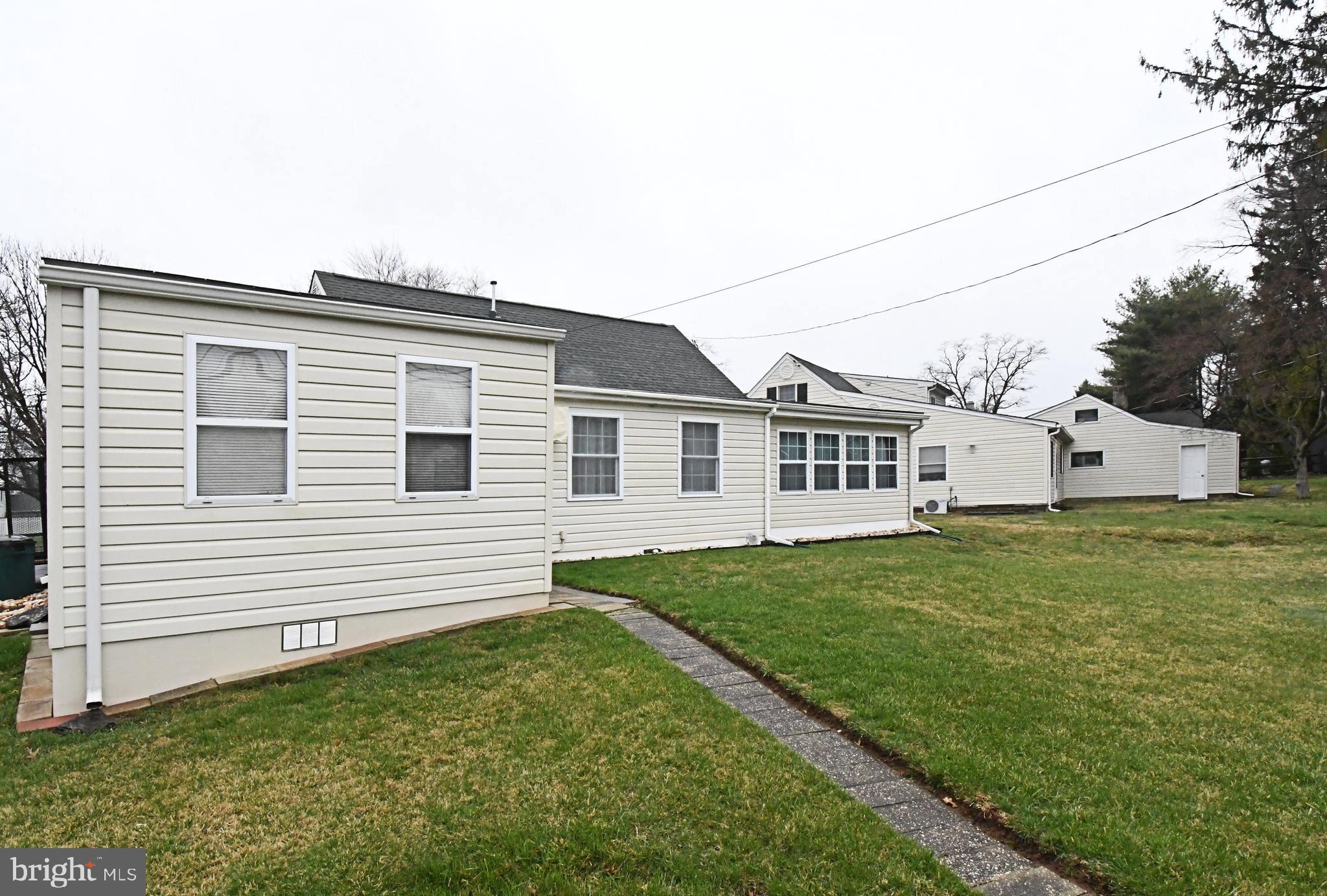 COLONIAL VIL - Residential