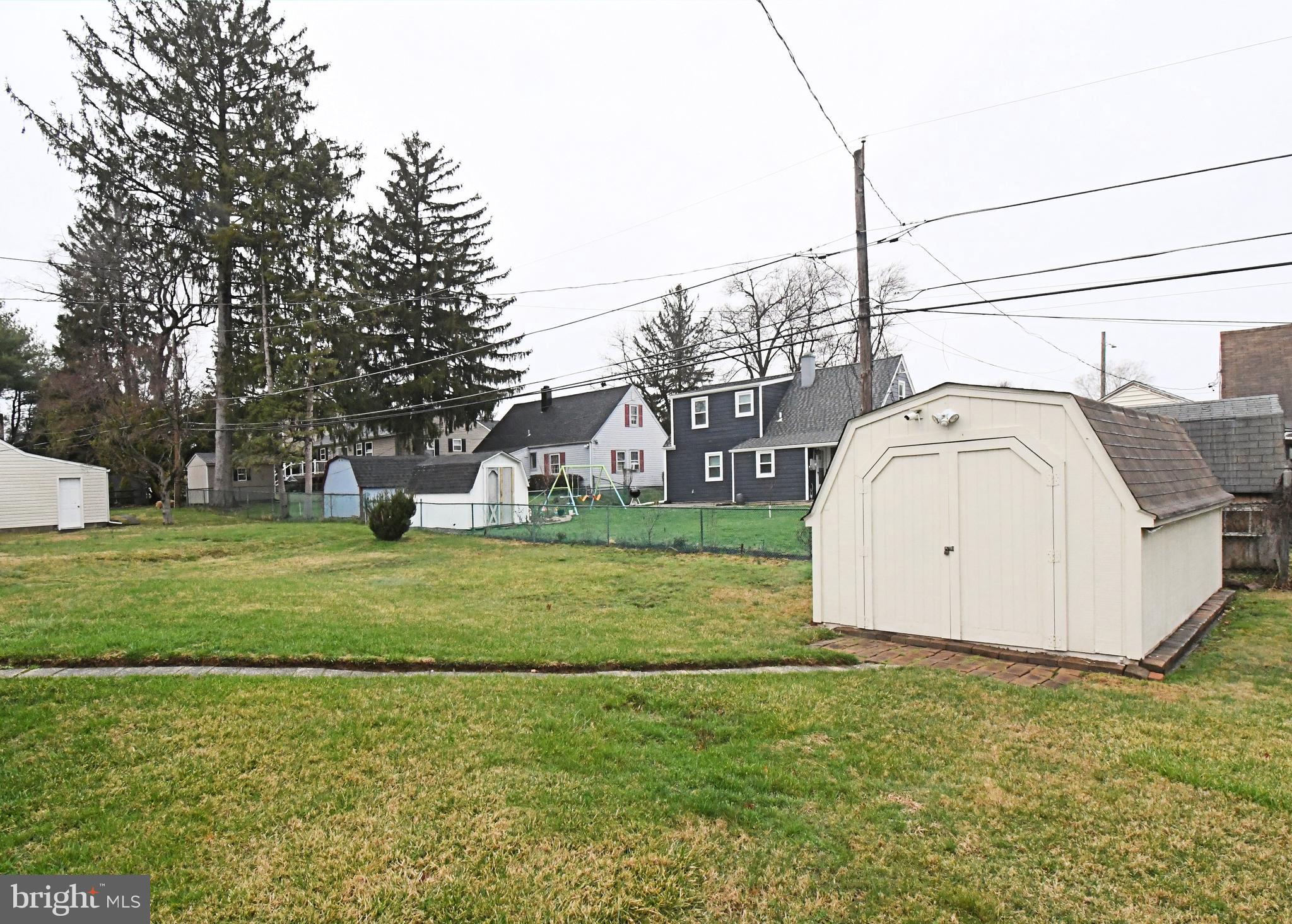 COLONIAL VIL - Residential