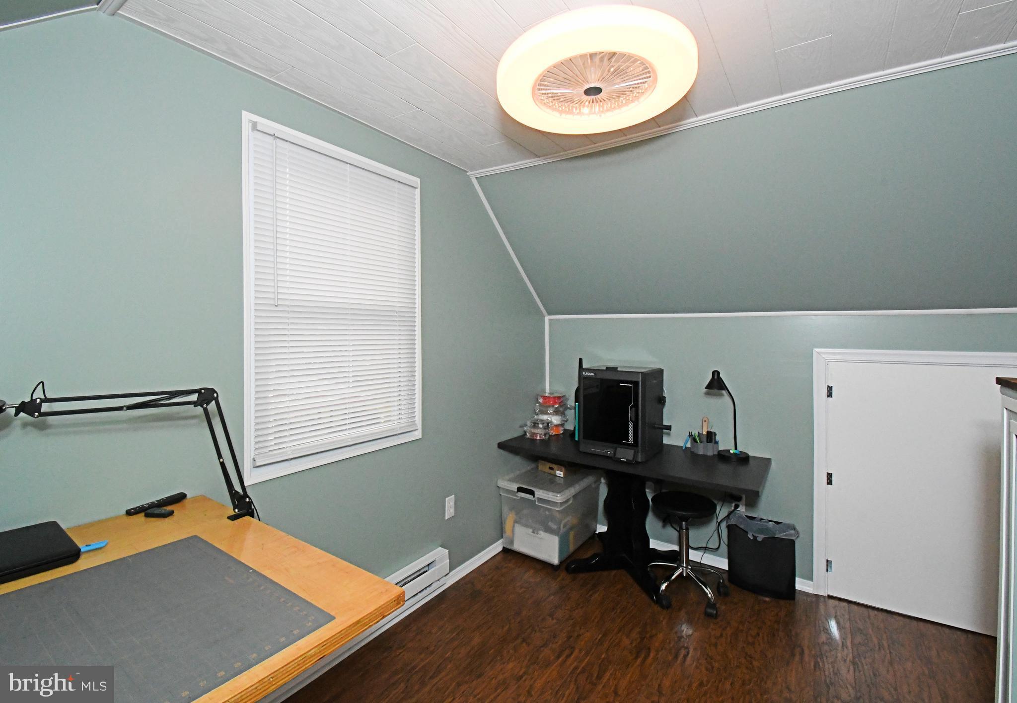 COLONIAL VIL - Residential