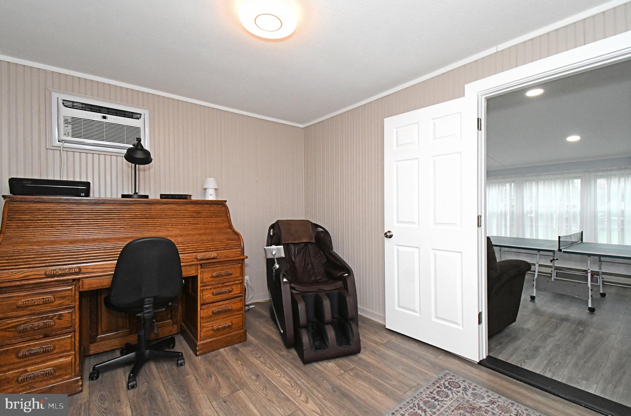 COLONIAL VIL - Residential