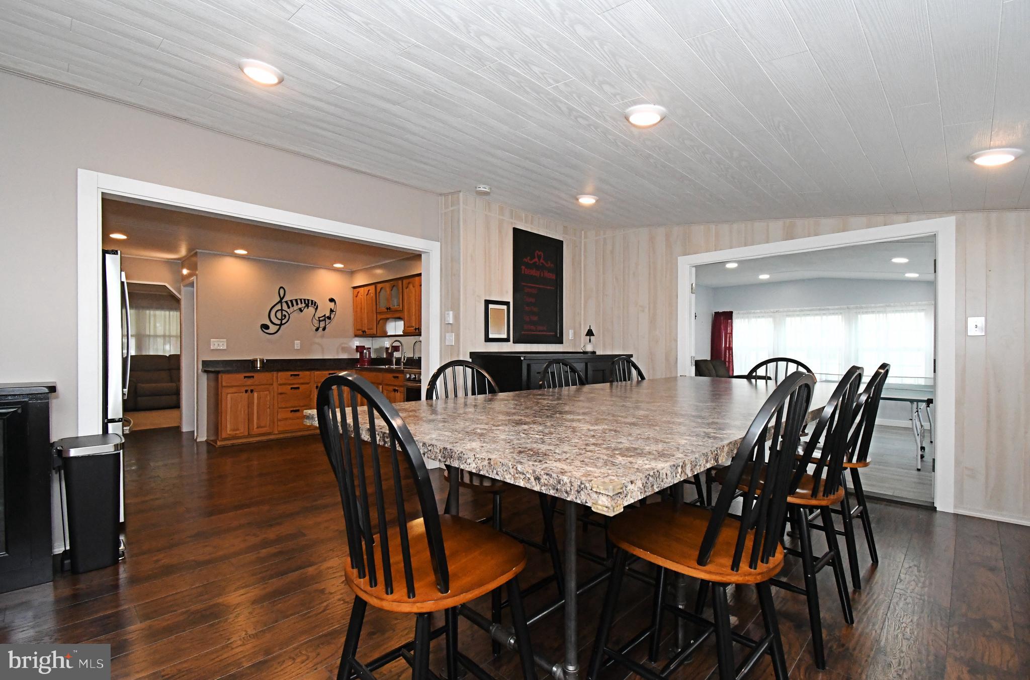 COLONIAL VIL - Residential