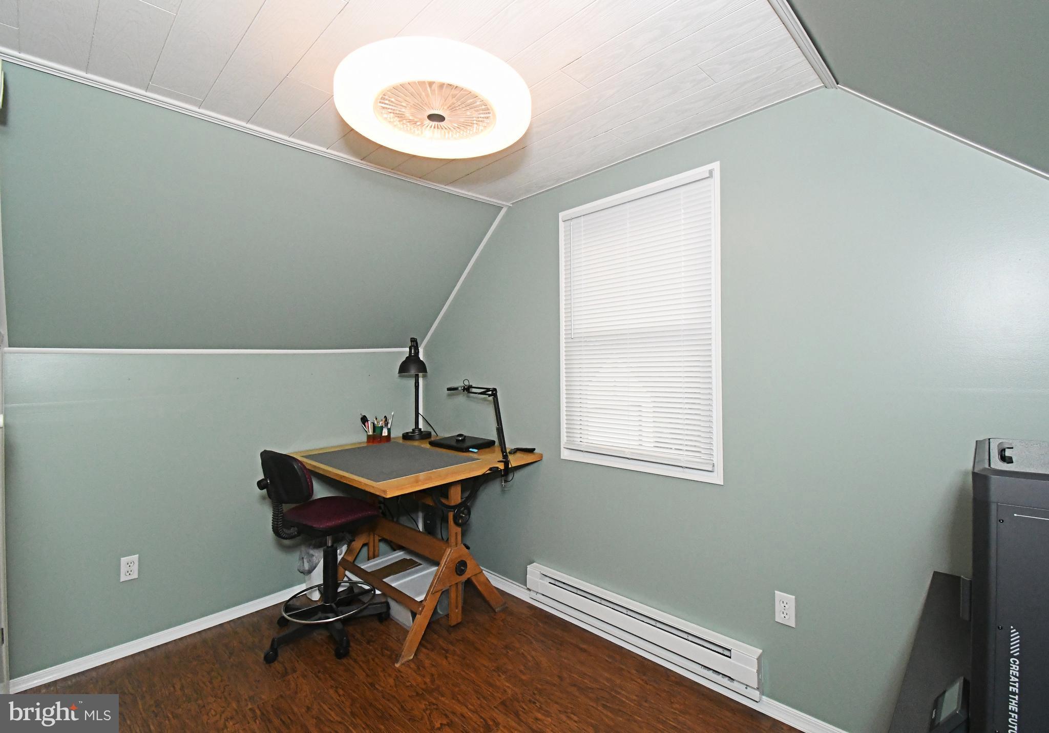 COLONIAL VIL - Residential