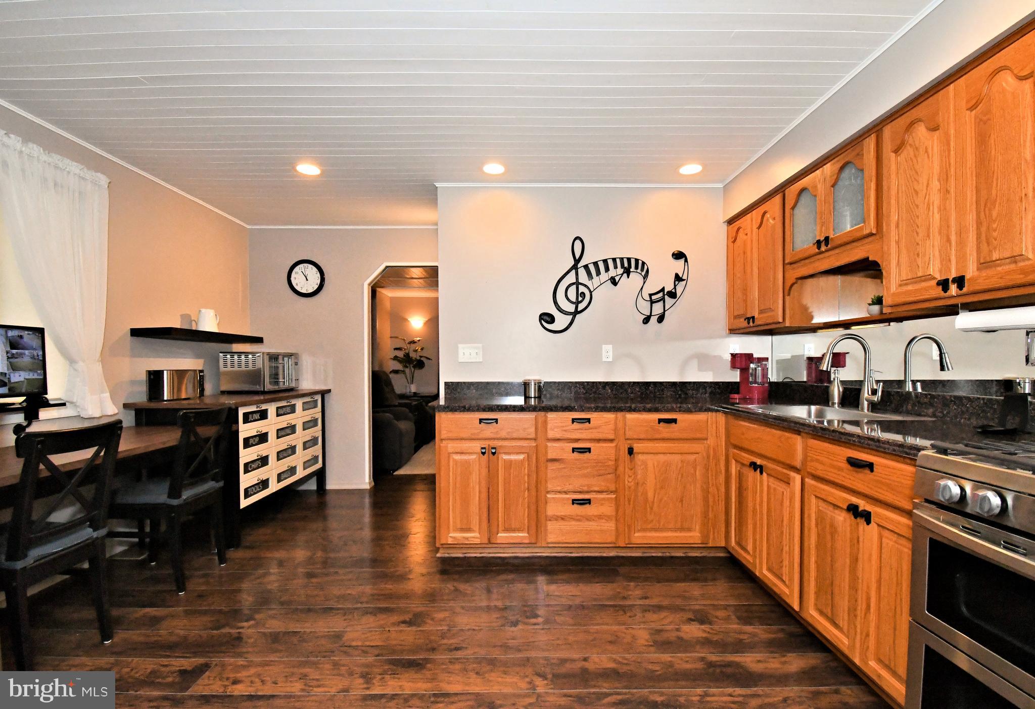 COLONIAL VIL - Residential