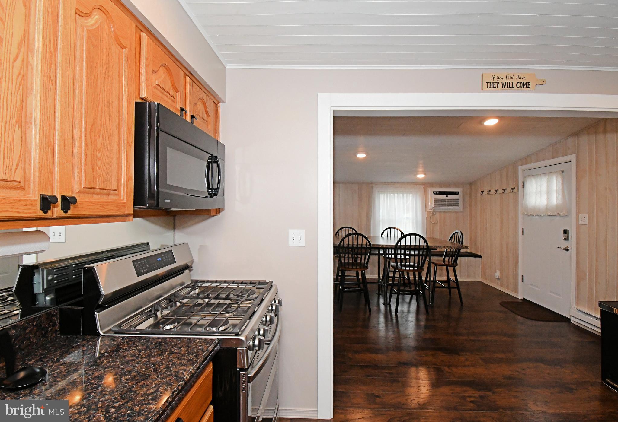 COLONIAL VIL - Residential