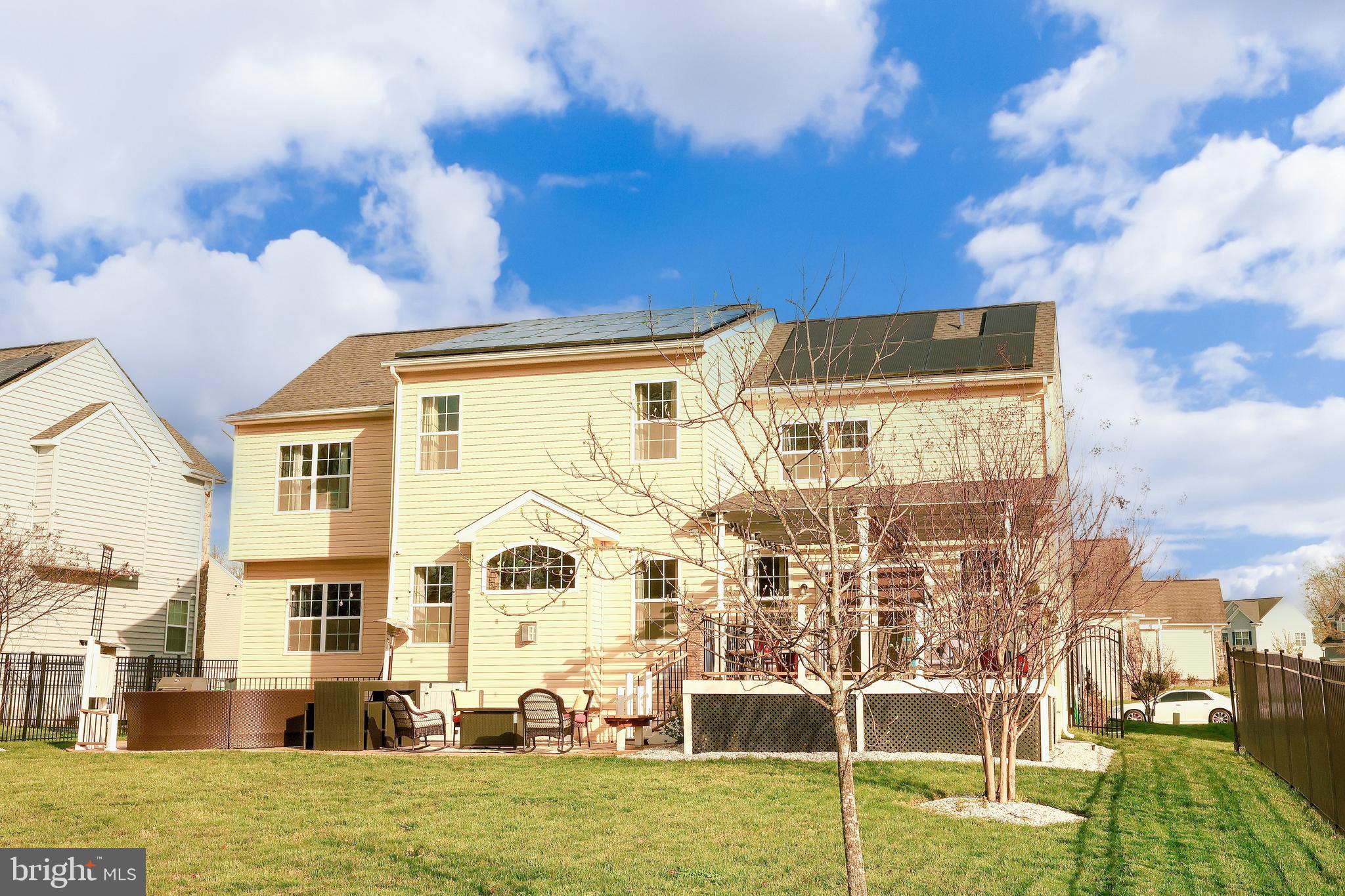 SURRATTS CROSSING - Residential