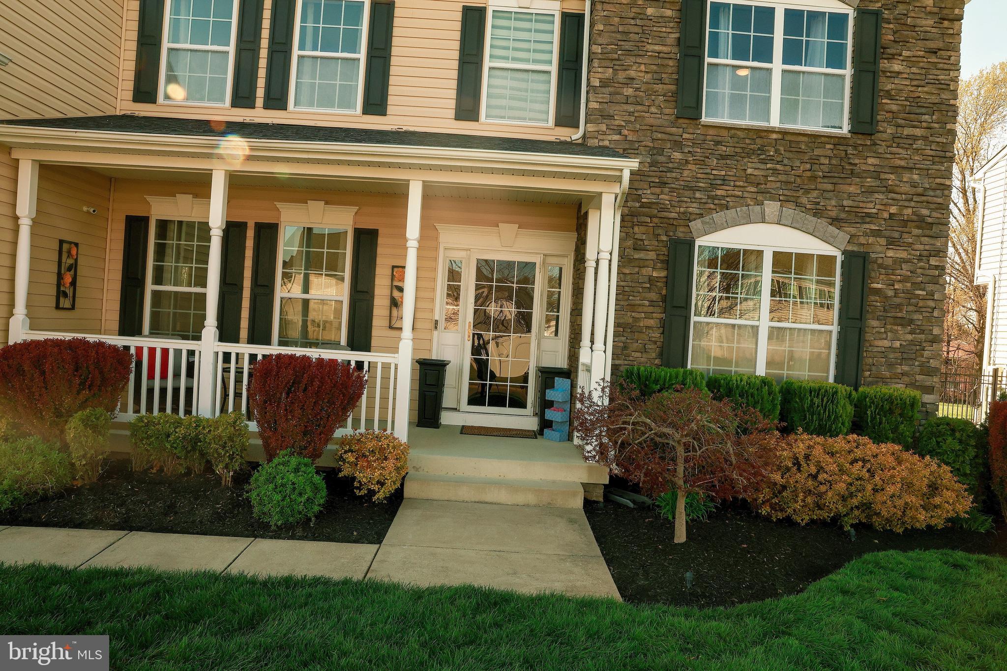 SURRATTS CROSSING - Residential