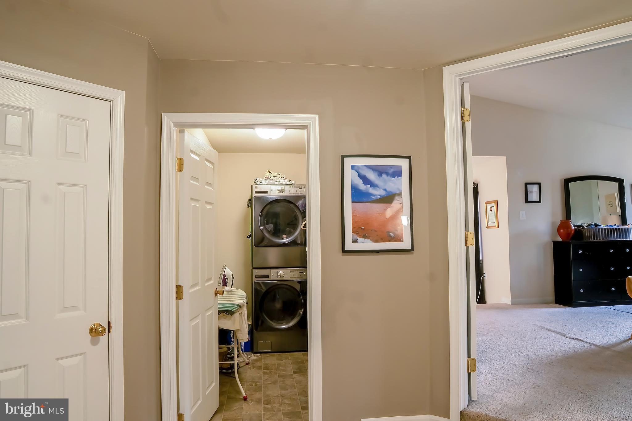 SURRATTS CROSSING - Residential