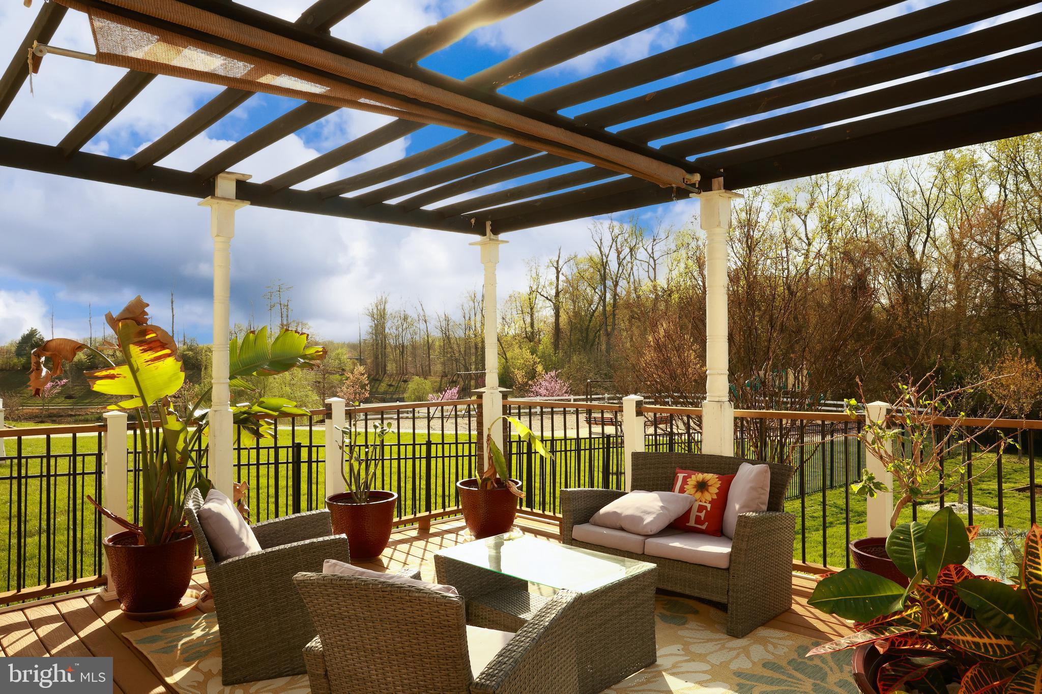 SURRATTS CROSSING - Residential