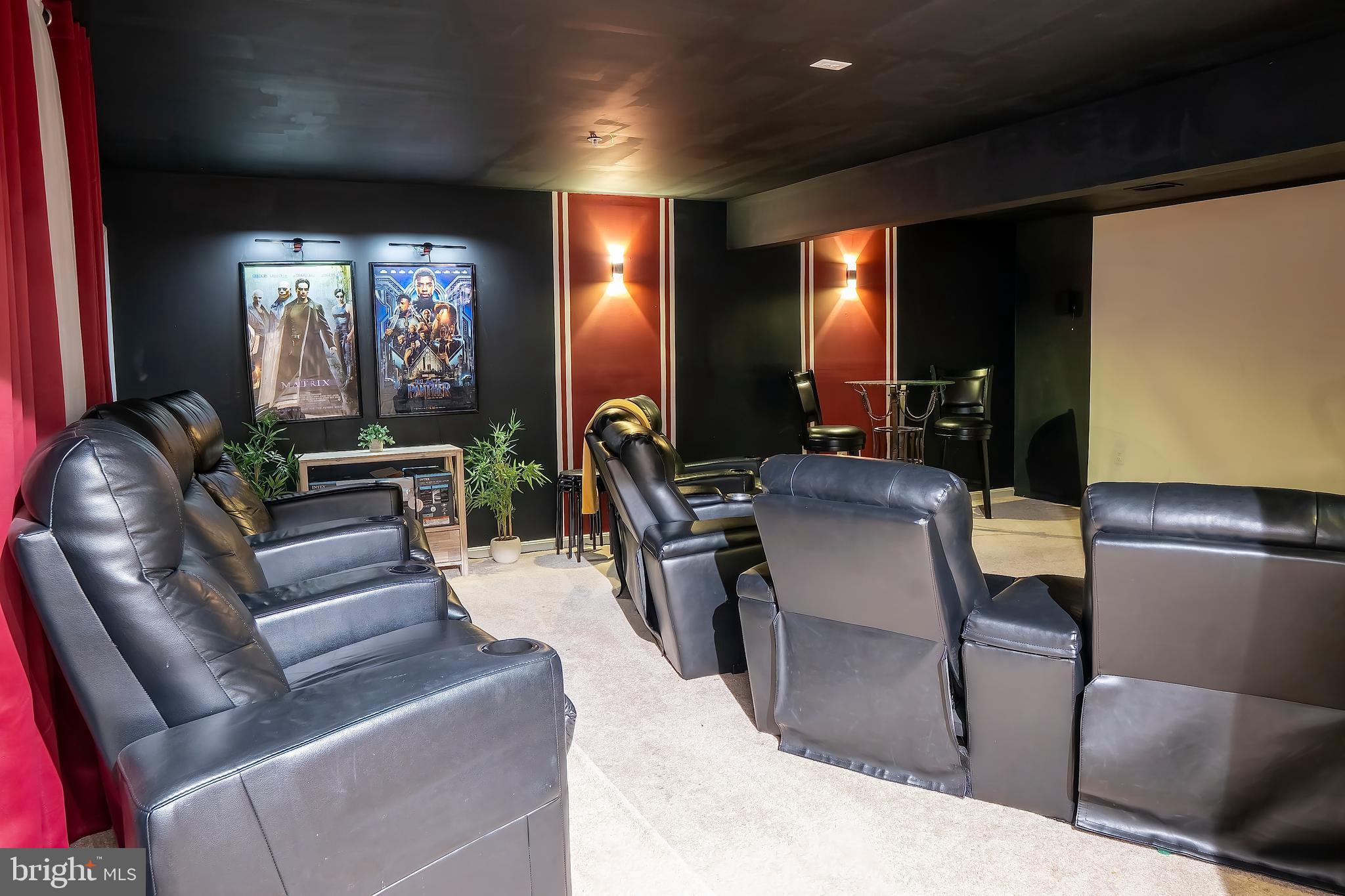 SURRATTS CROSSING - Residential