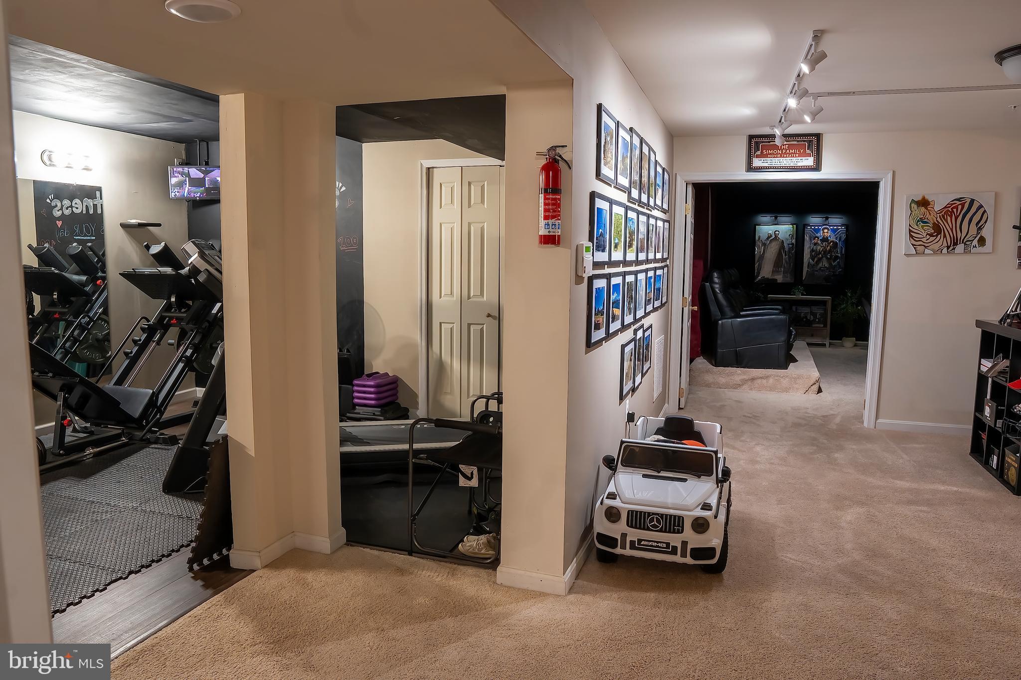 SURRATTS CROSSING - Residential