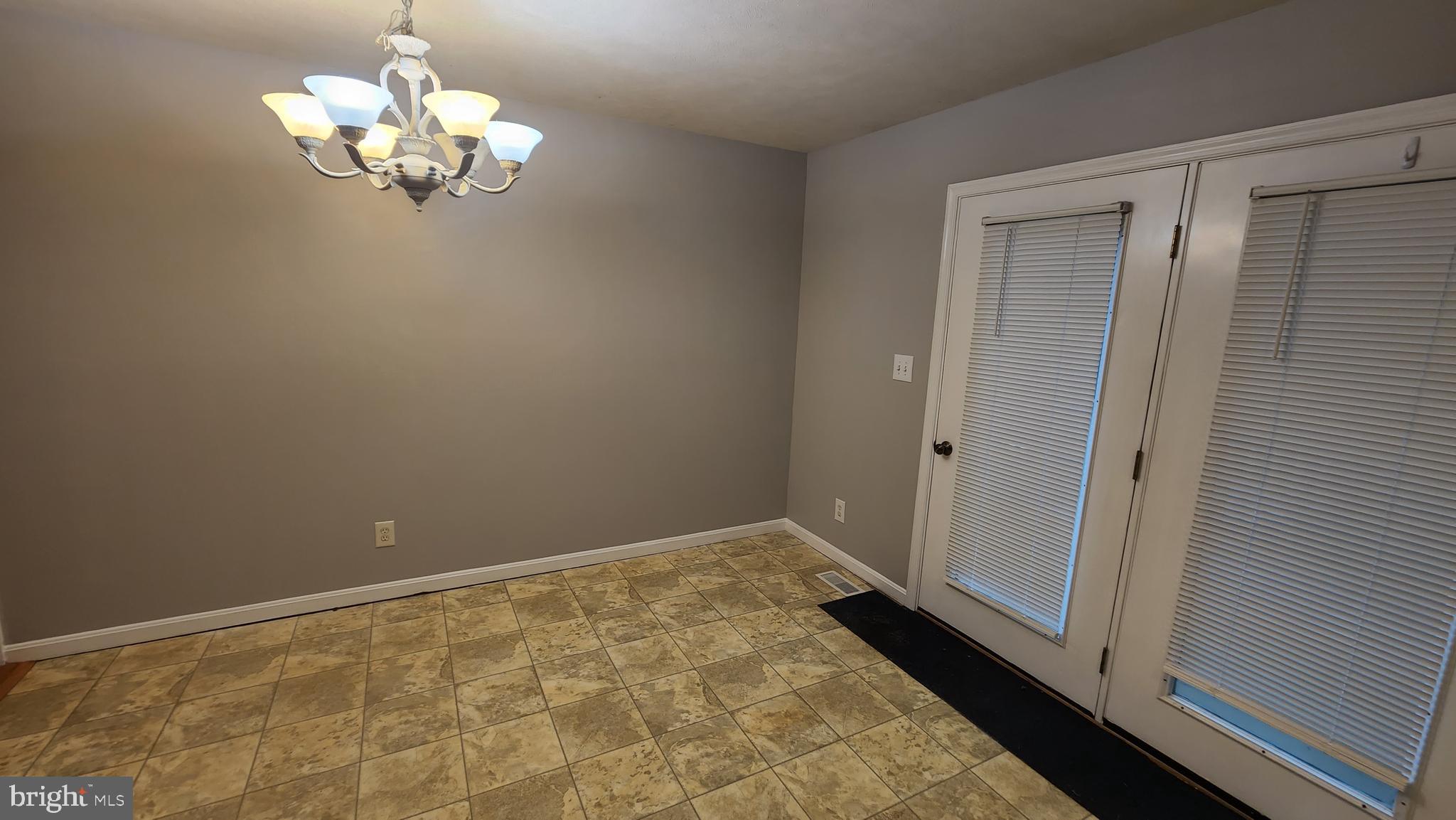 BUNKER HILL HEIGHTS - Residential