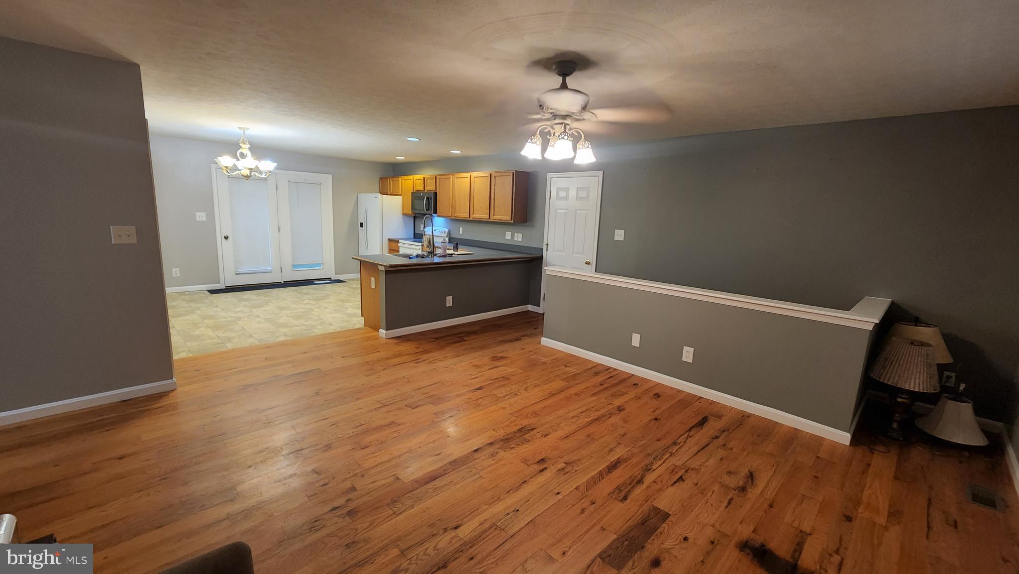 BUNKER HILL HEIGHTS - Residential