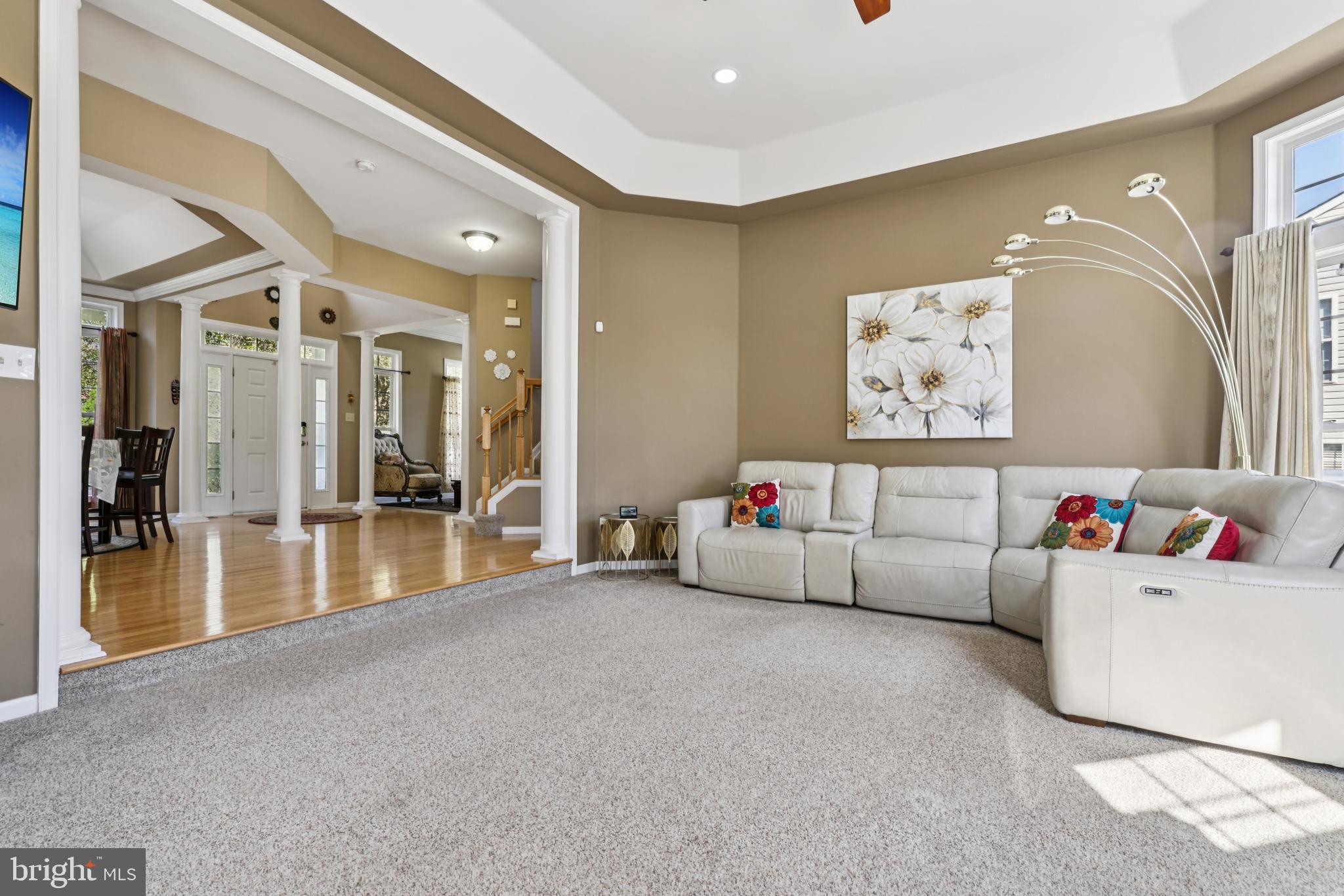 HOLLIFIELD ESTATES - Residential