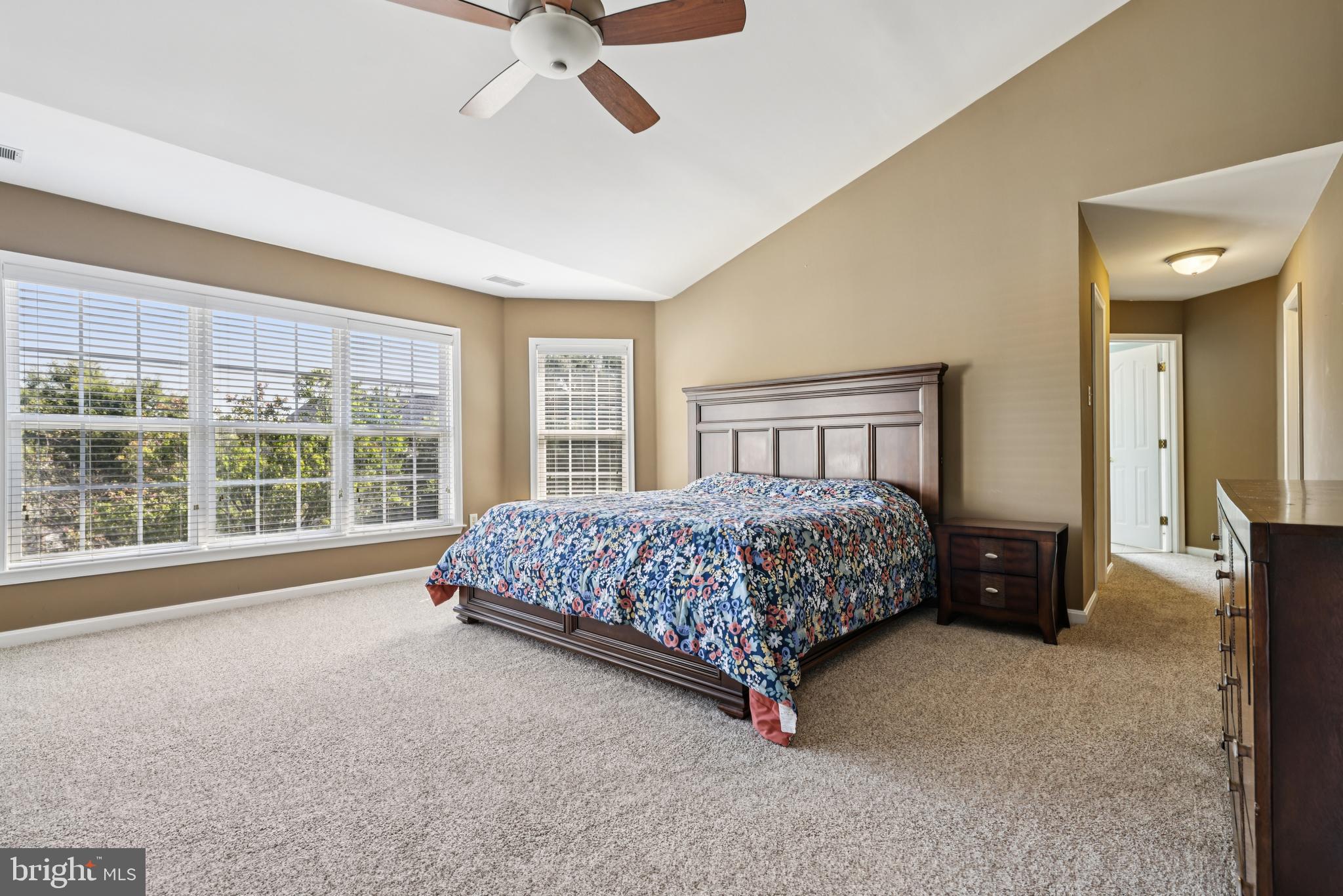 HOLLIFIELD ESTATES - Residential