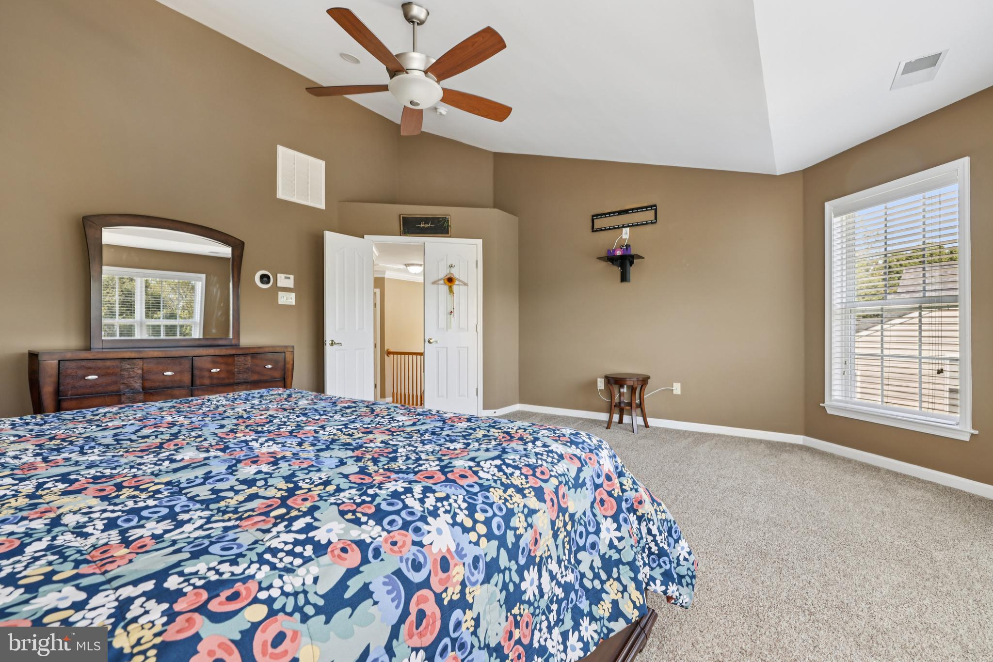 HOLLIFIELD ESTATES - Residential