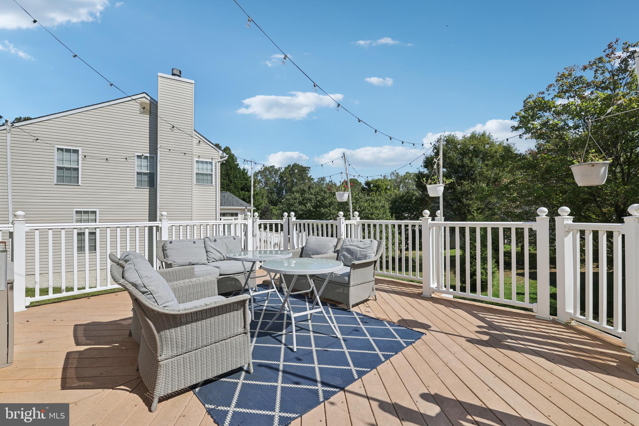 HOLLIFIELD ESTATES - Residential