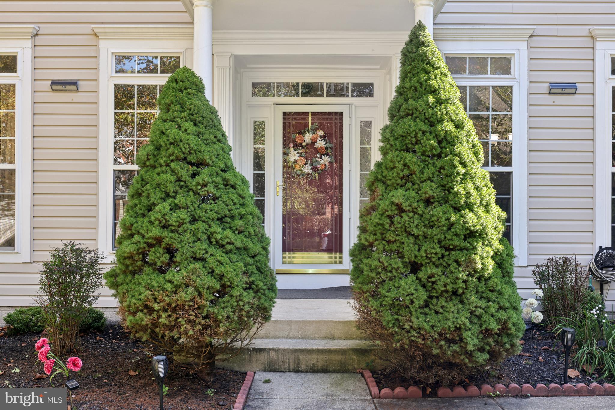 HOLLIFIELD ESTATES - Residential