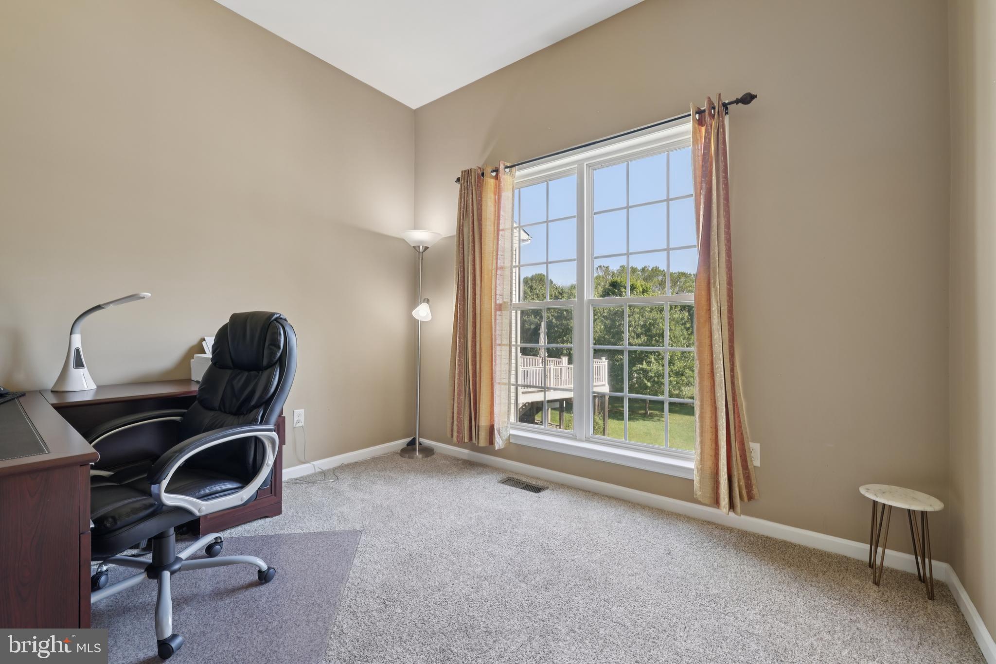 HOLLIFIELD ESTATES - Residential