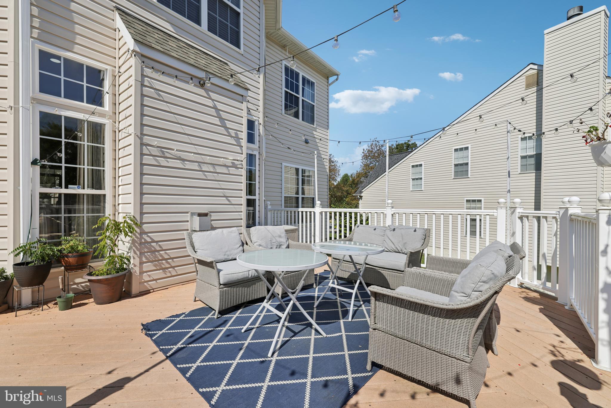 HOLLIFIELD ESTATES - Residential