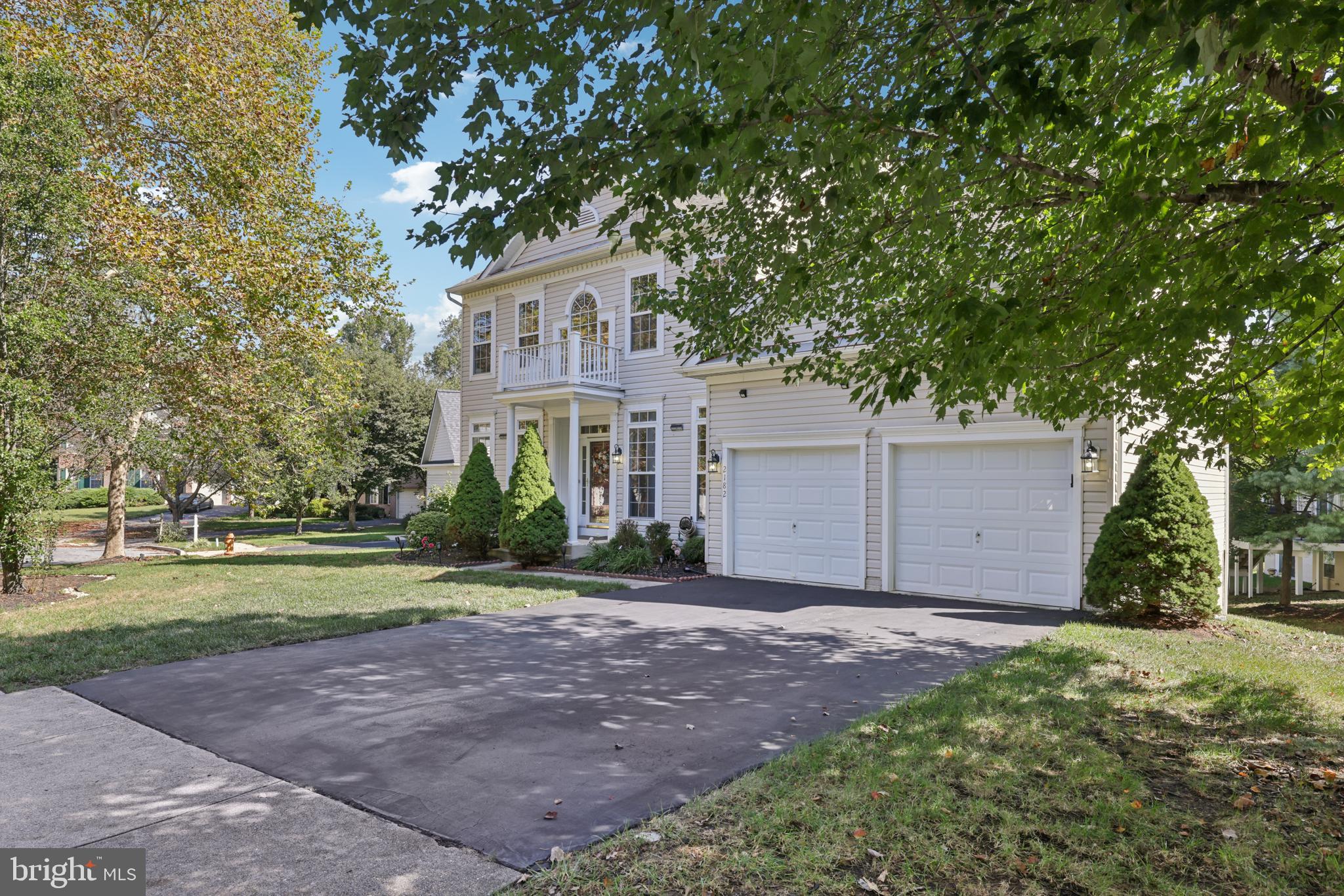 2182 OAK FOREST DRIVE