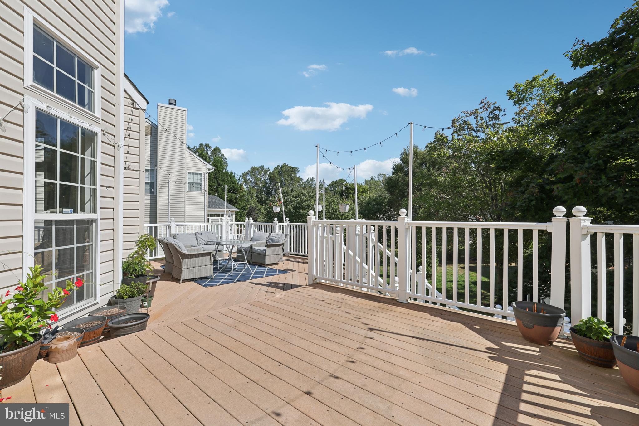 HOLLIFIELD ESTATES - Residential