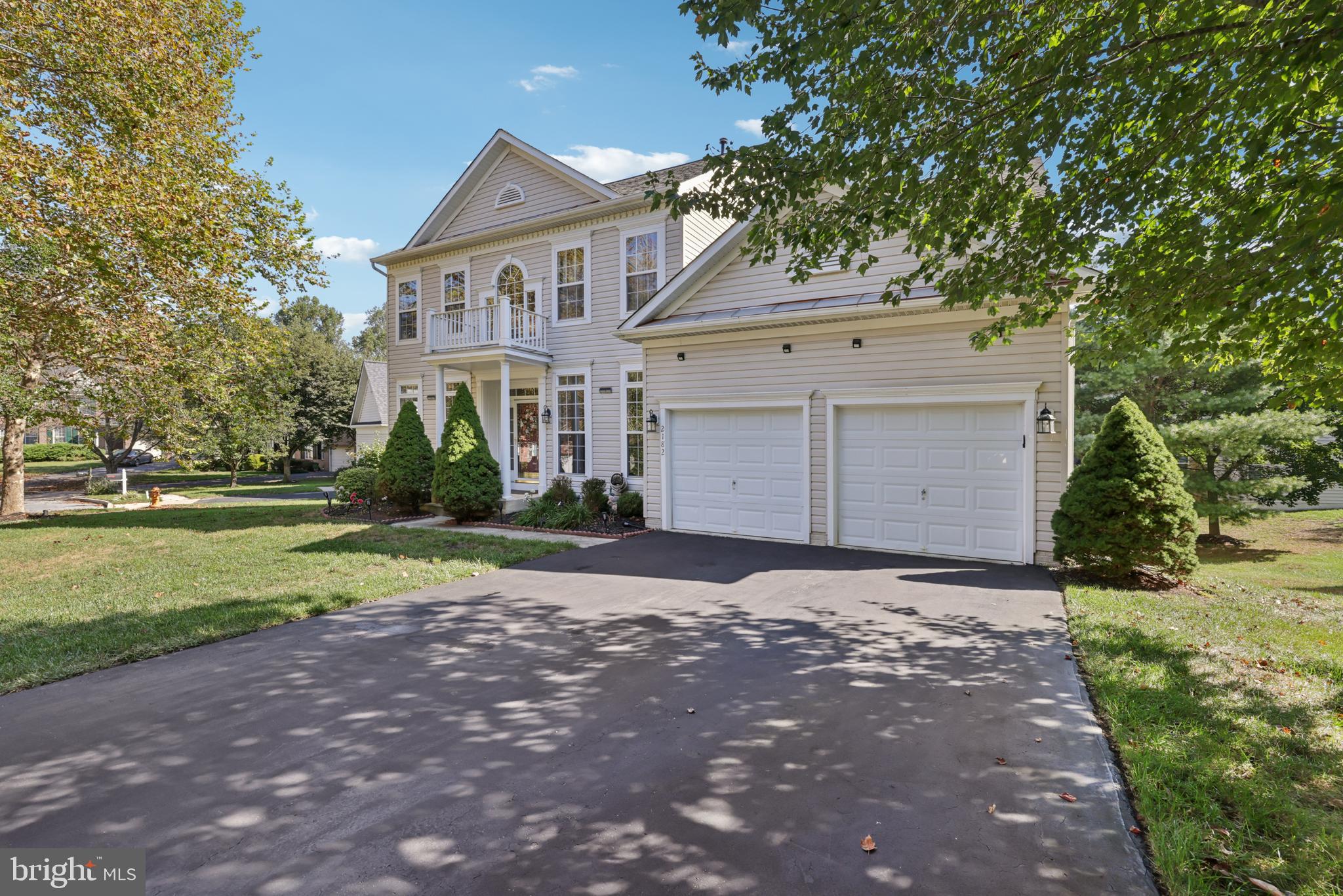 2182 OAK FOREST DRIVE