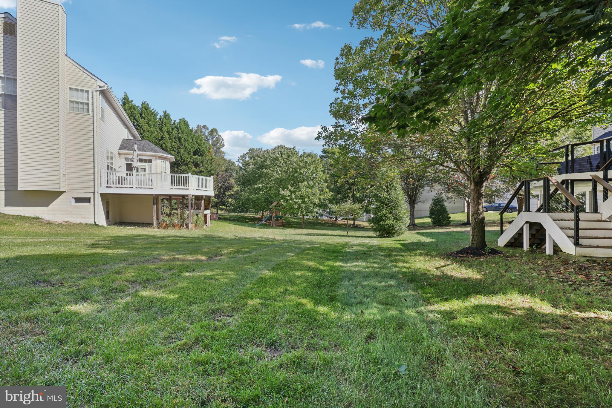 HOLLIFIELD ESTATES - Residential