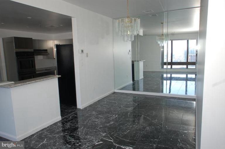 INNER HARBOR - Residential Lease