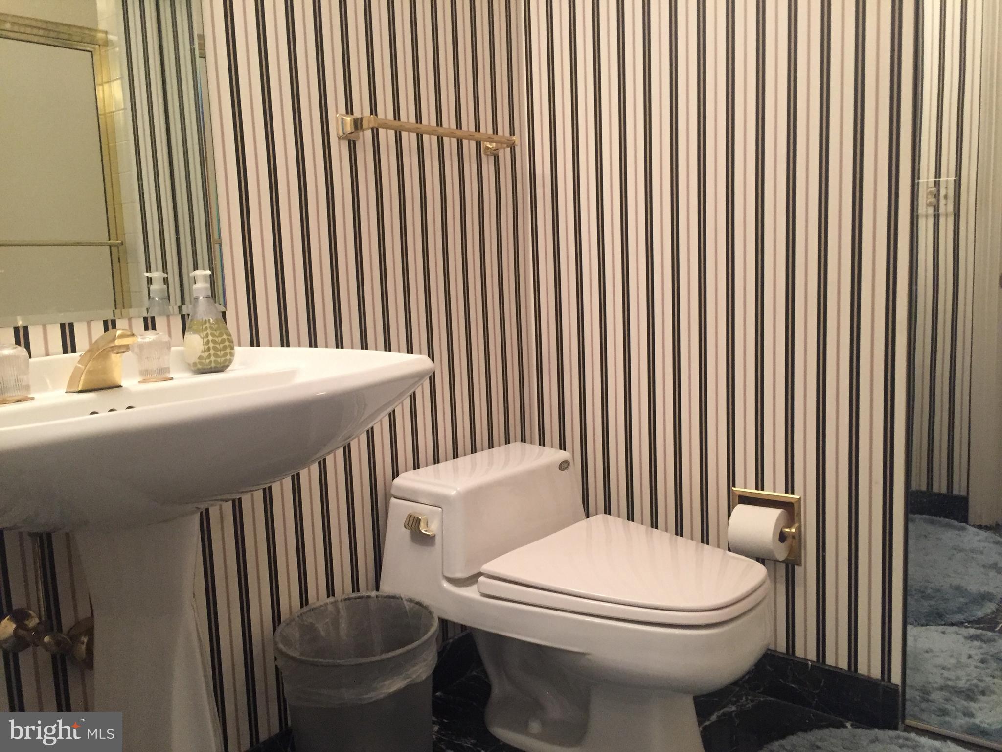 INNER HARBOR - Residential Lease