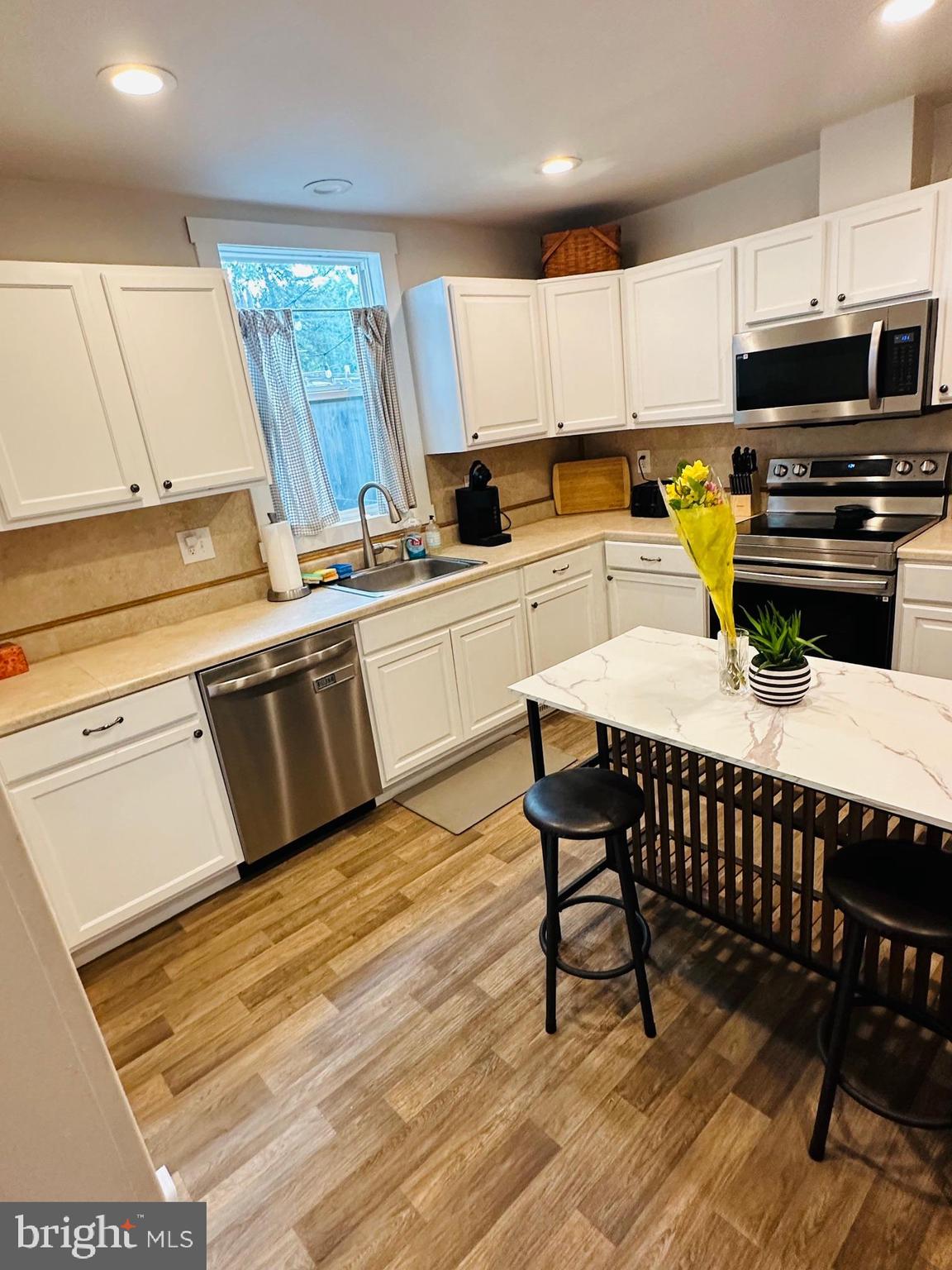 BRUNSWICK - Residential