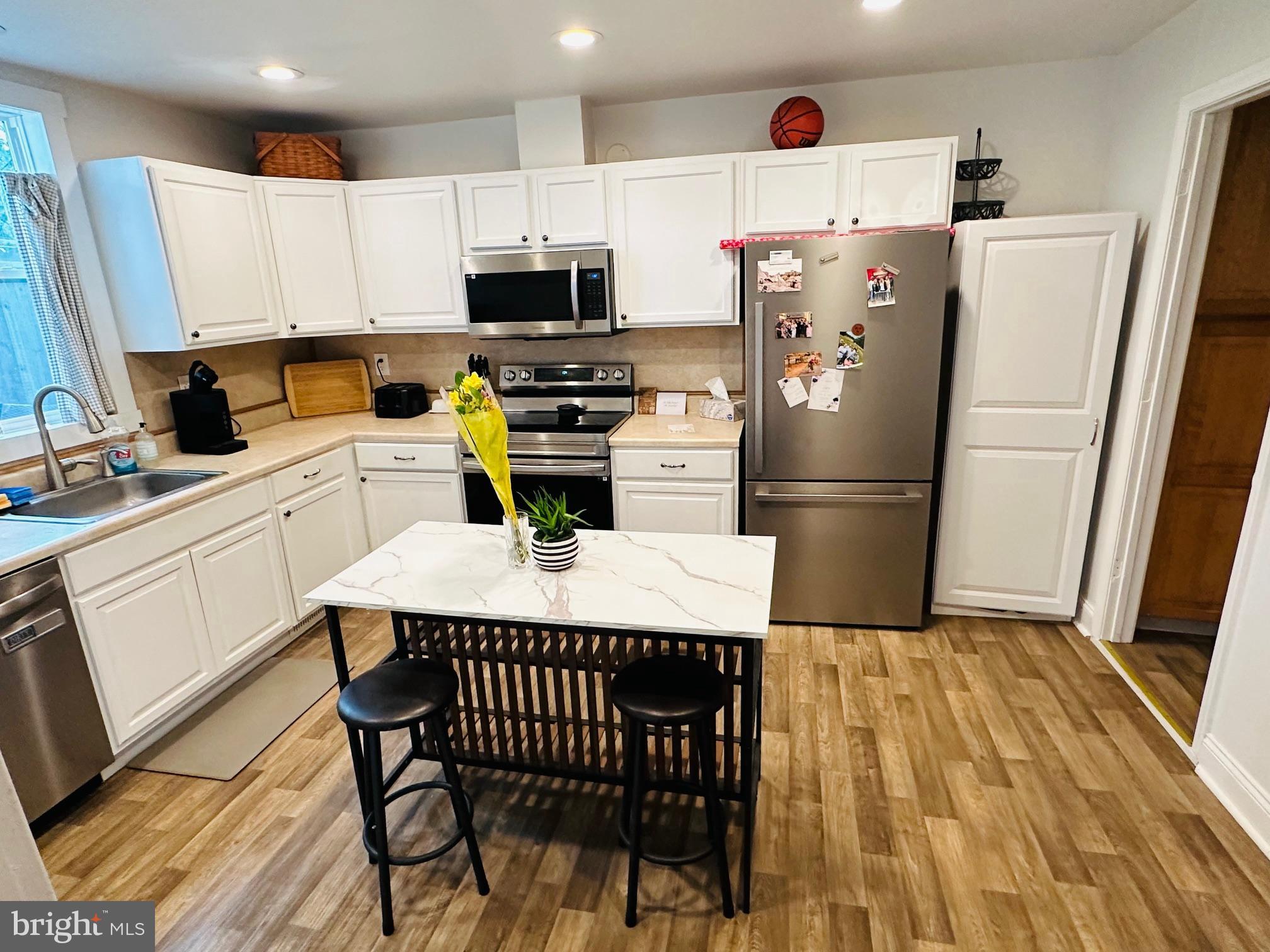 BRUNSWICK - Residential