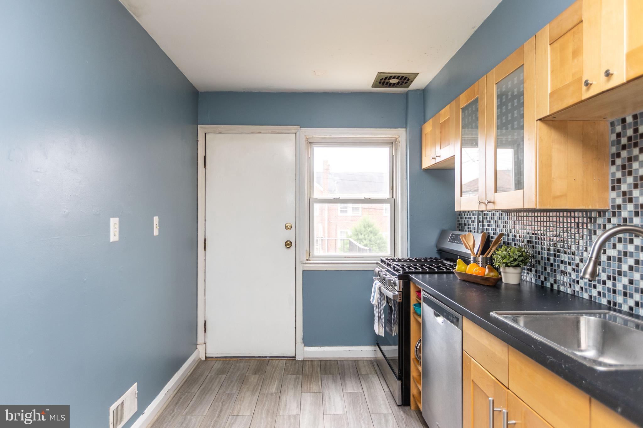 EDNOR GARDENS - LAKESIDE - Residential