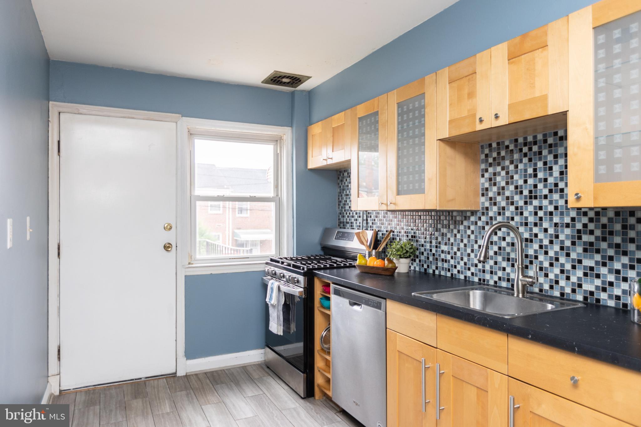 EDNOR GARDENS - LAKESIDE - Residential