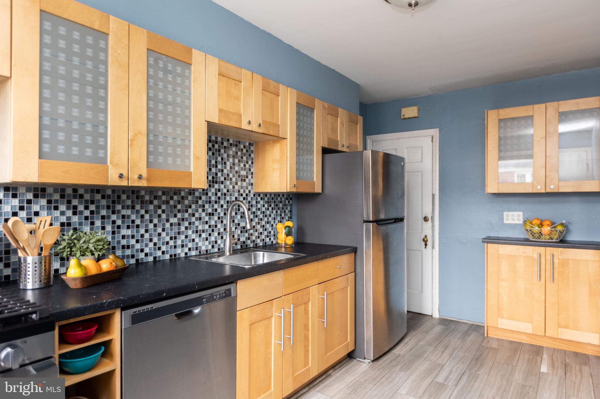 EDNOR GARDENS - LAKESIDE - Residential