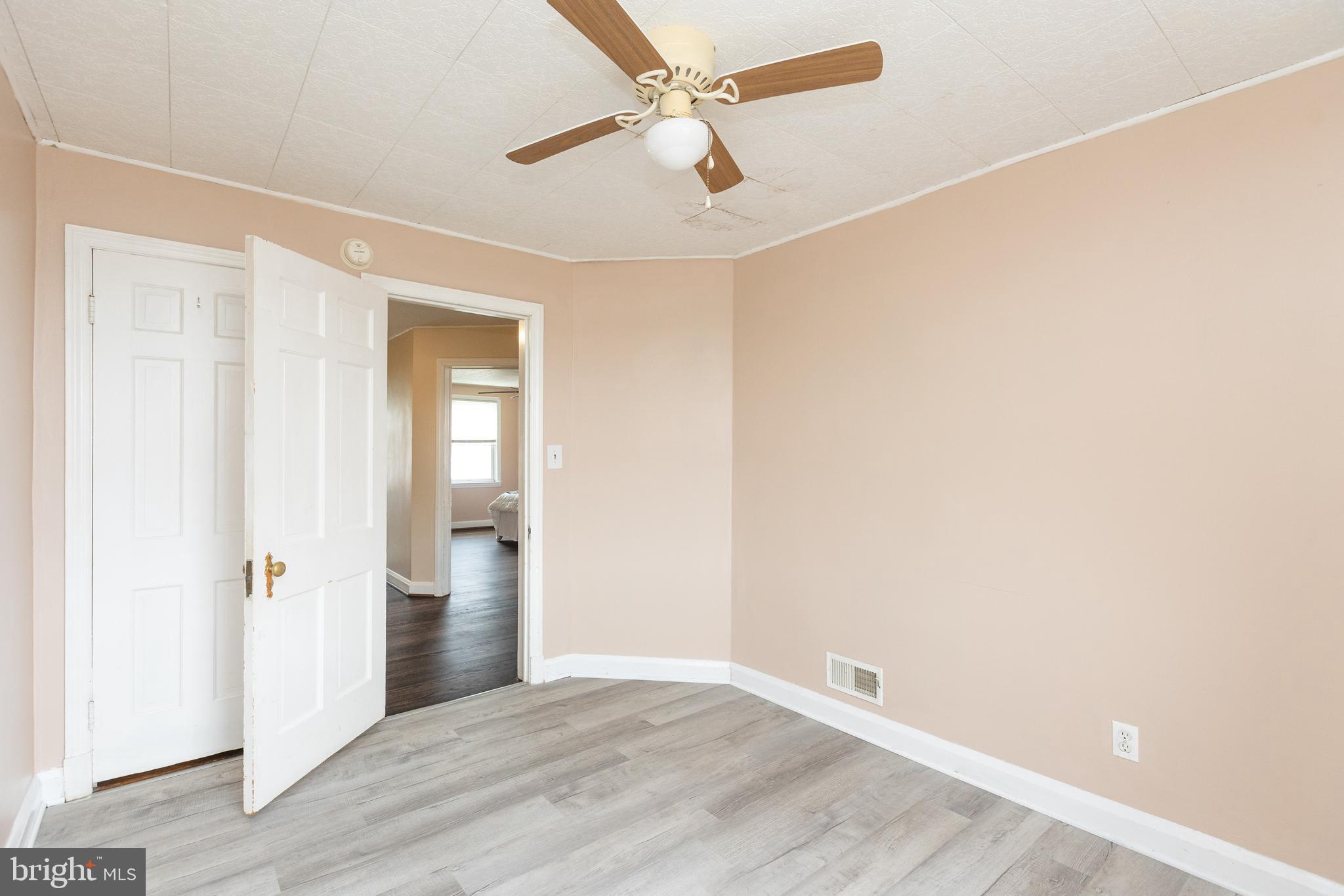 EDNOR GARDENS - LAKESIDE - Residential