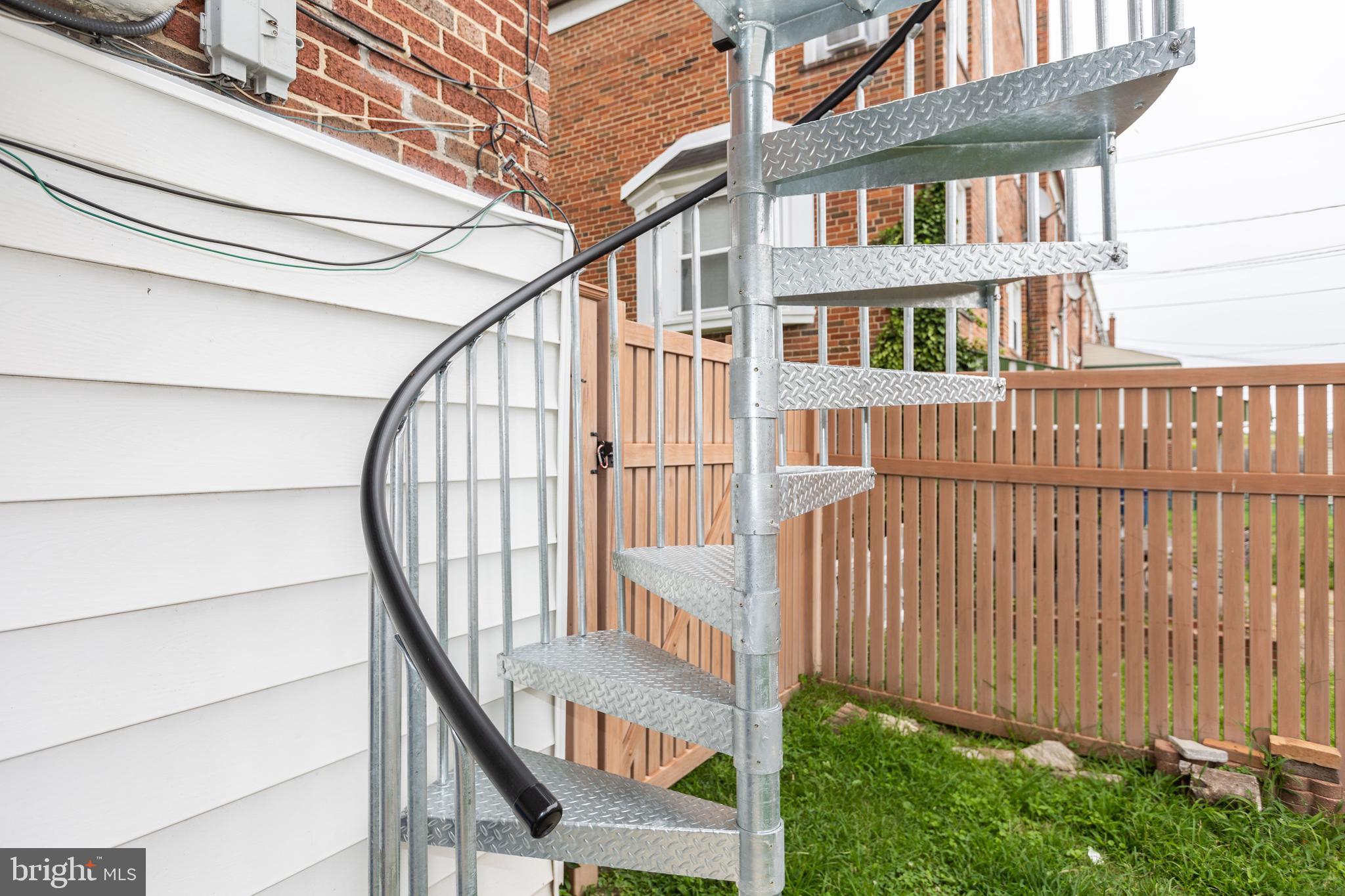 EDNOR GARDENS - LAKESIDE - Residential