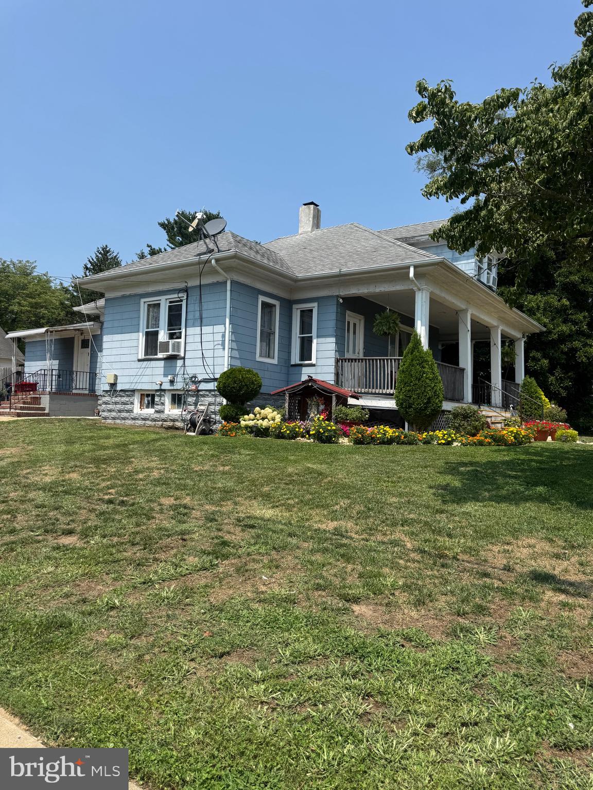 112 N WEST AVENUE