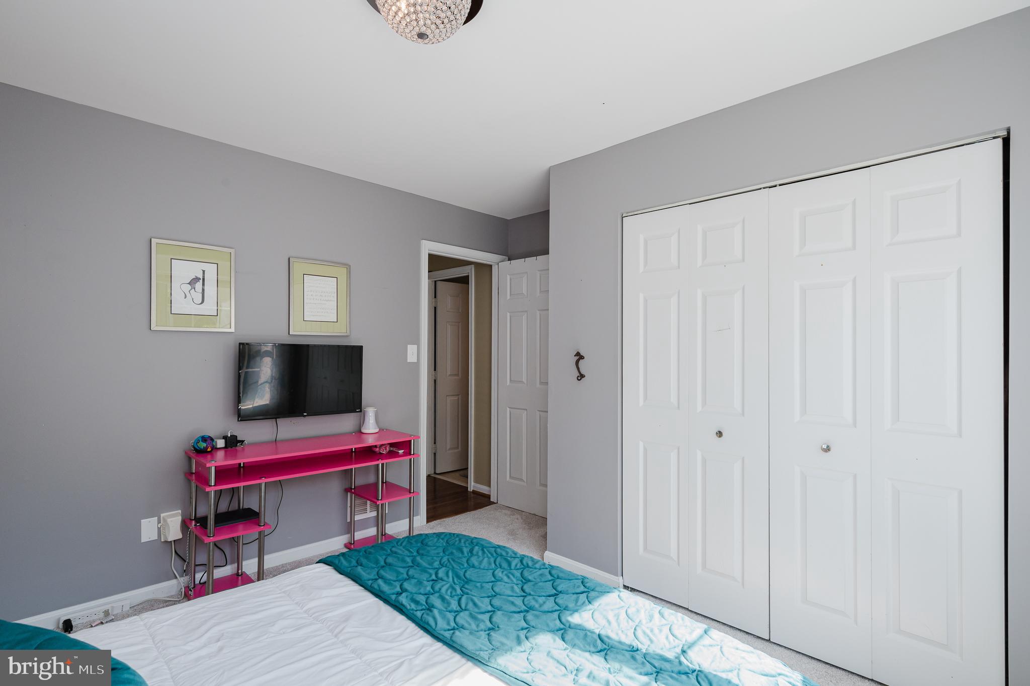 DURHAM MANOR - Residential